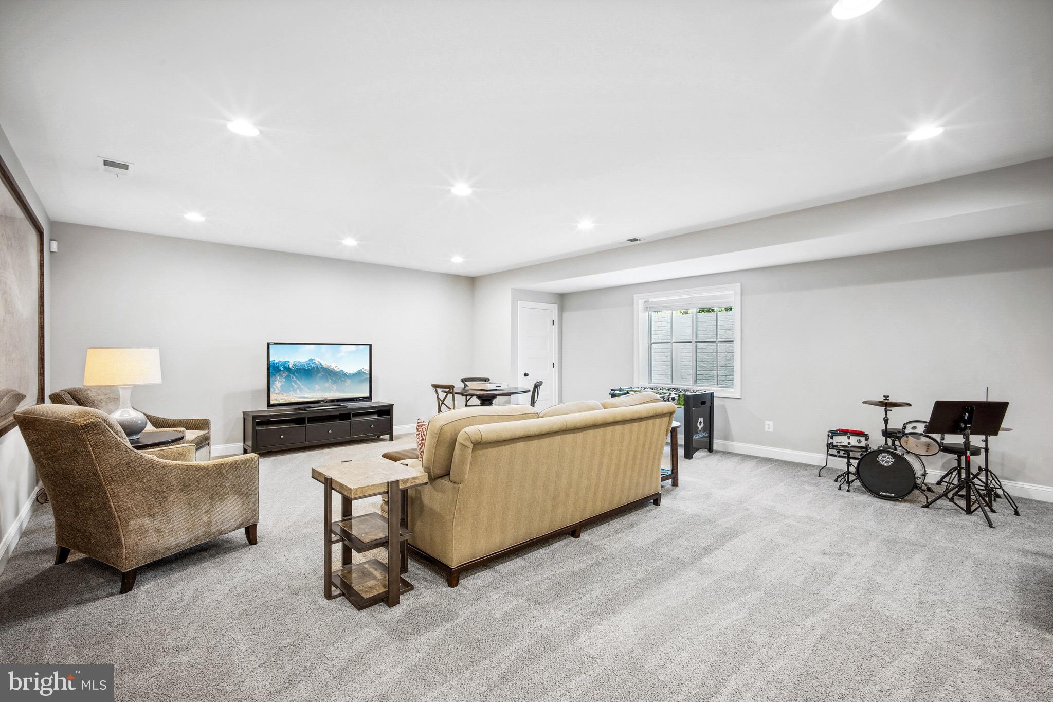 FALLS PARK - Residential