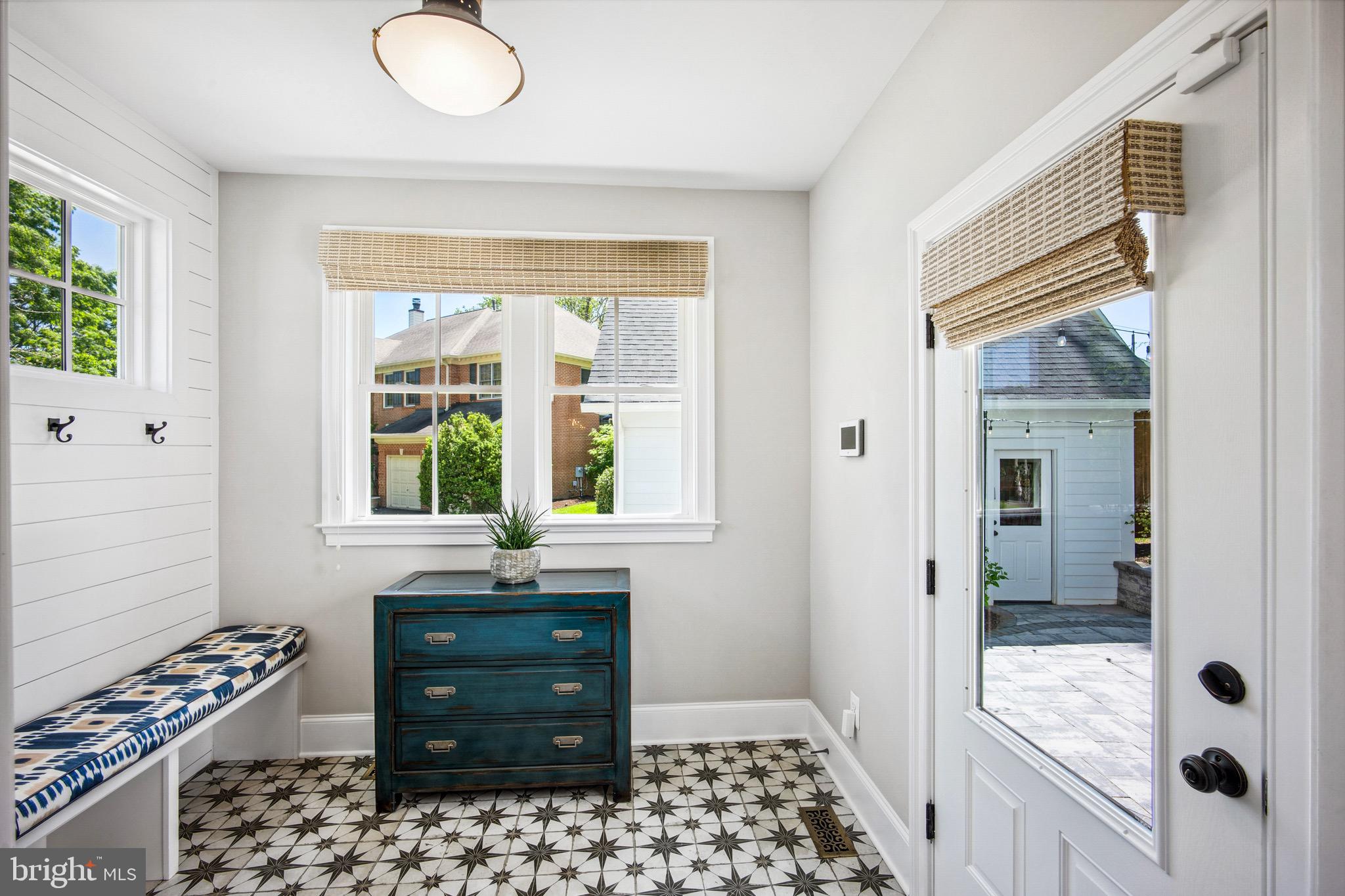 FALLS PARK - Residential