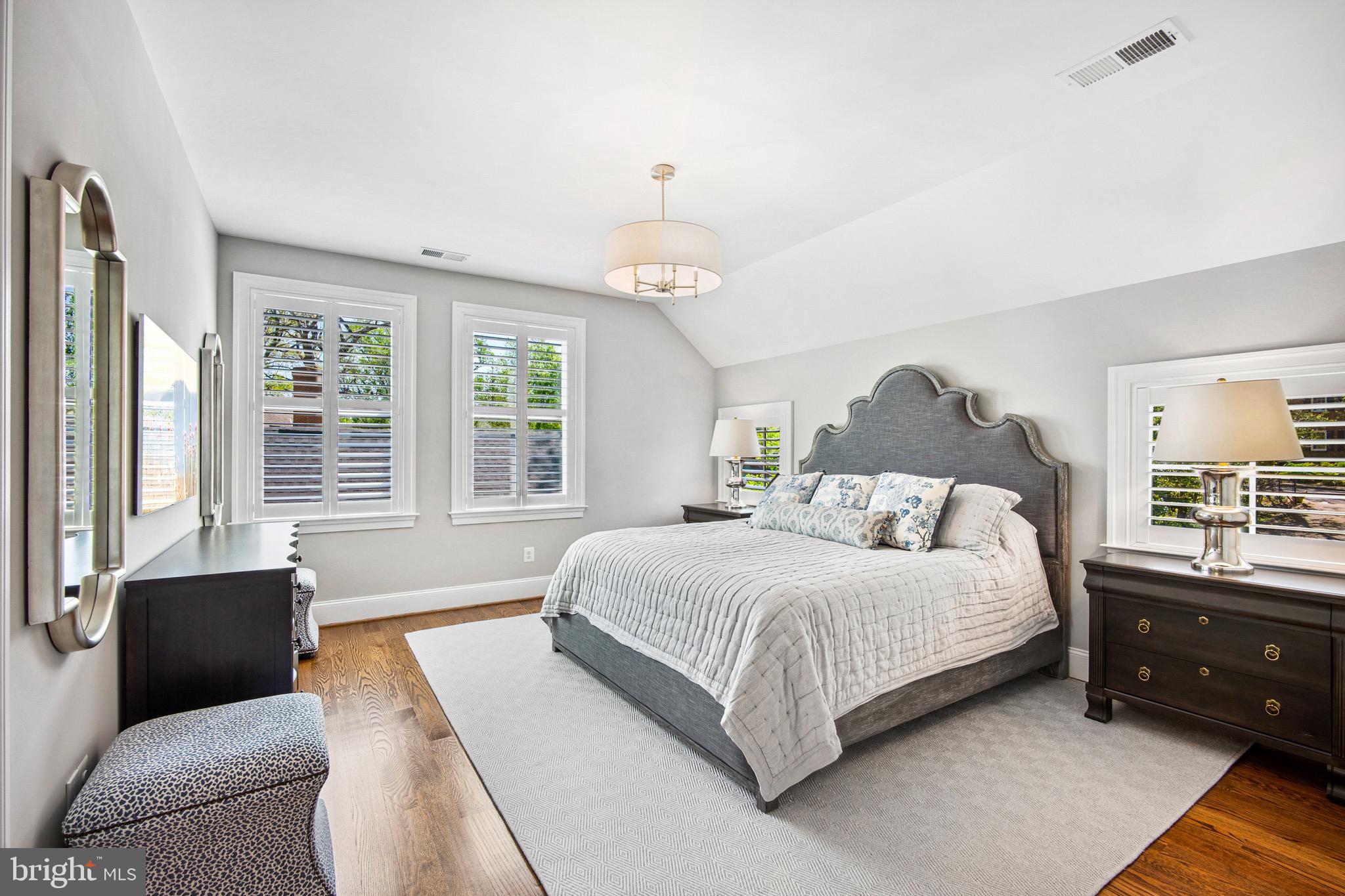 FALLS PARK - Residential