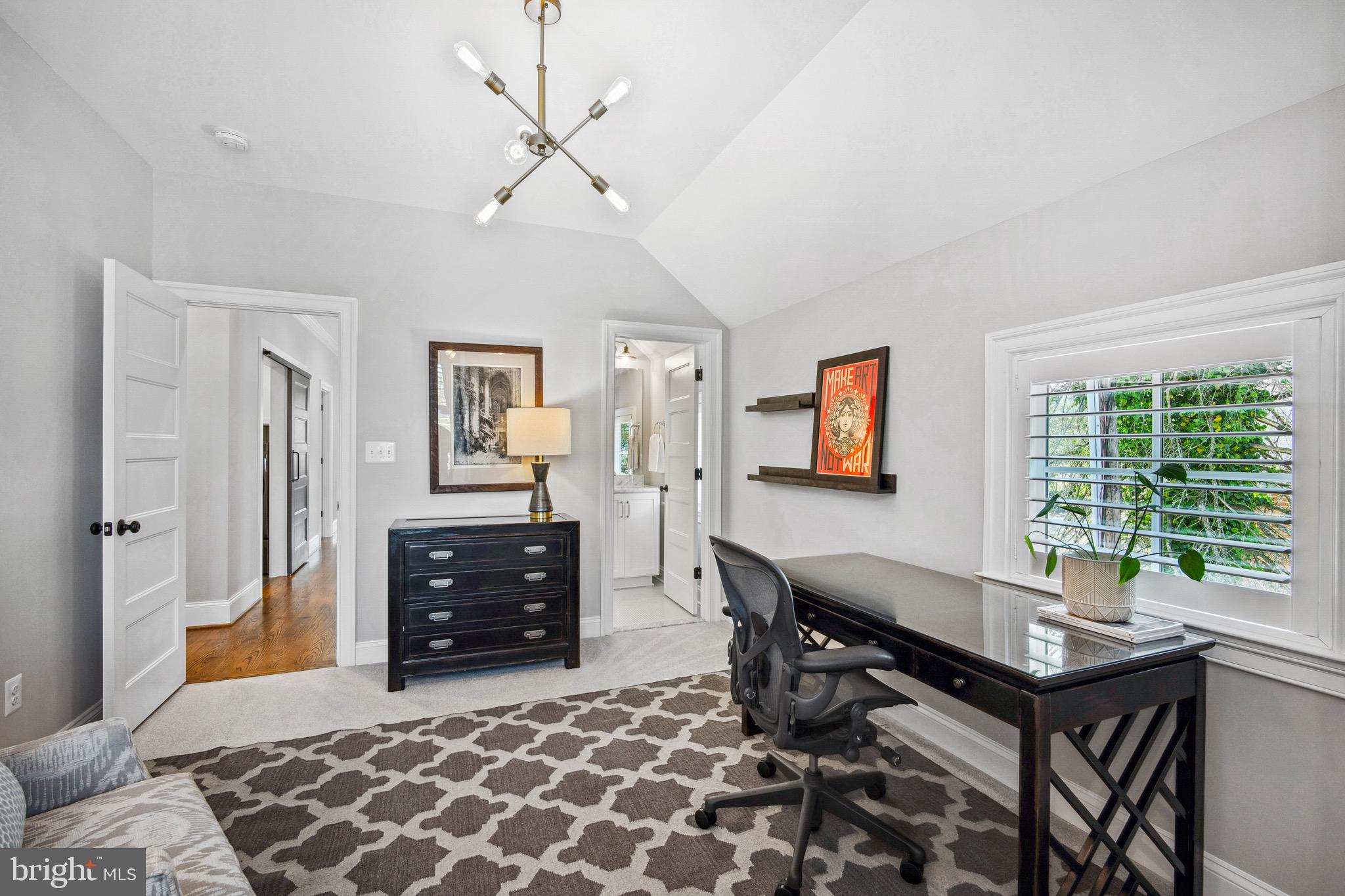 FALLS PARK - Residential