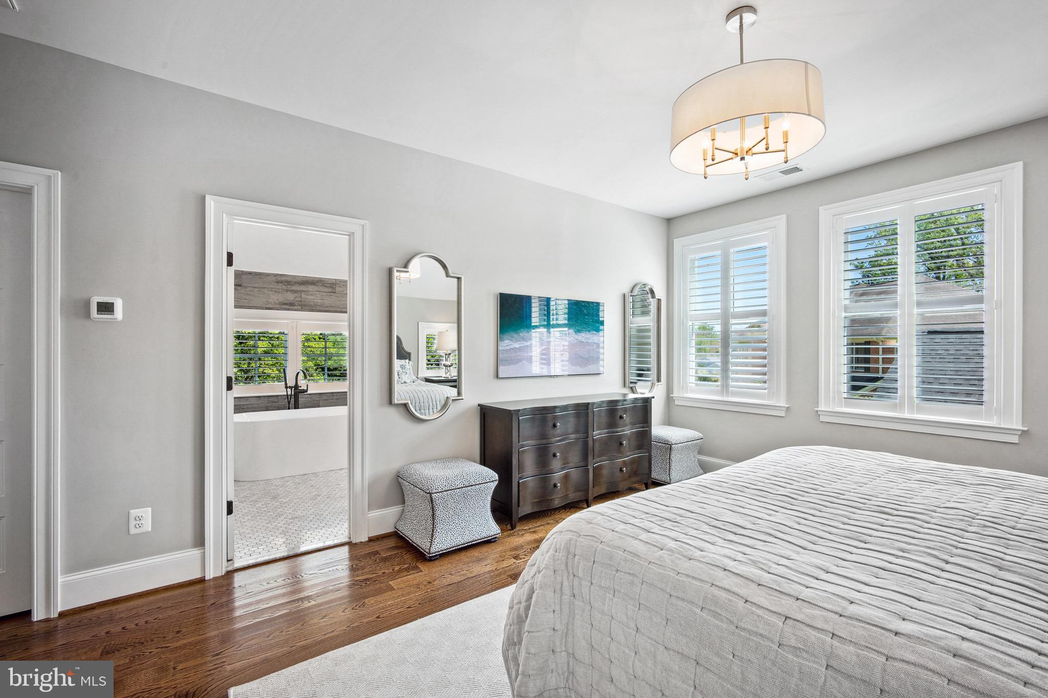 FALLS PARK - Residential