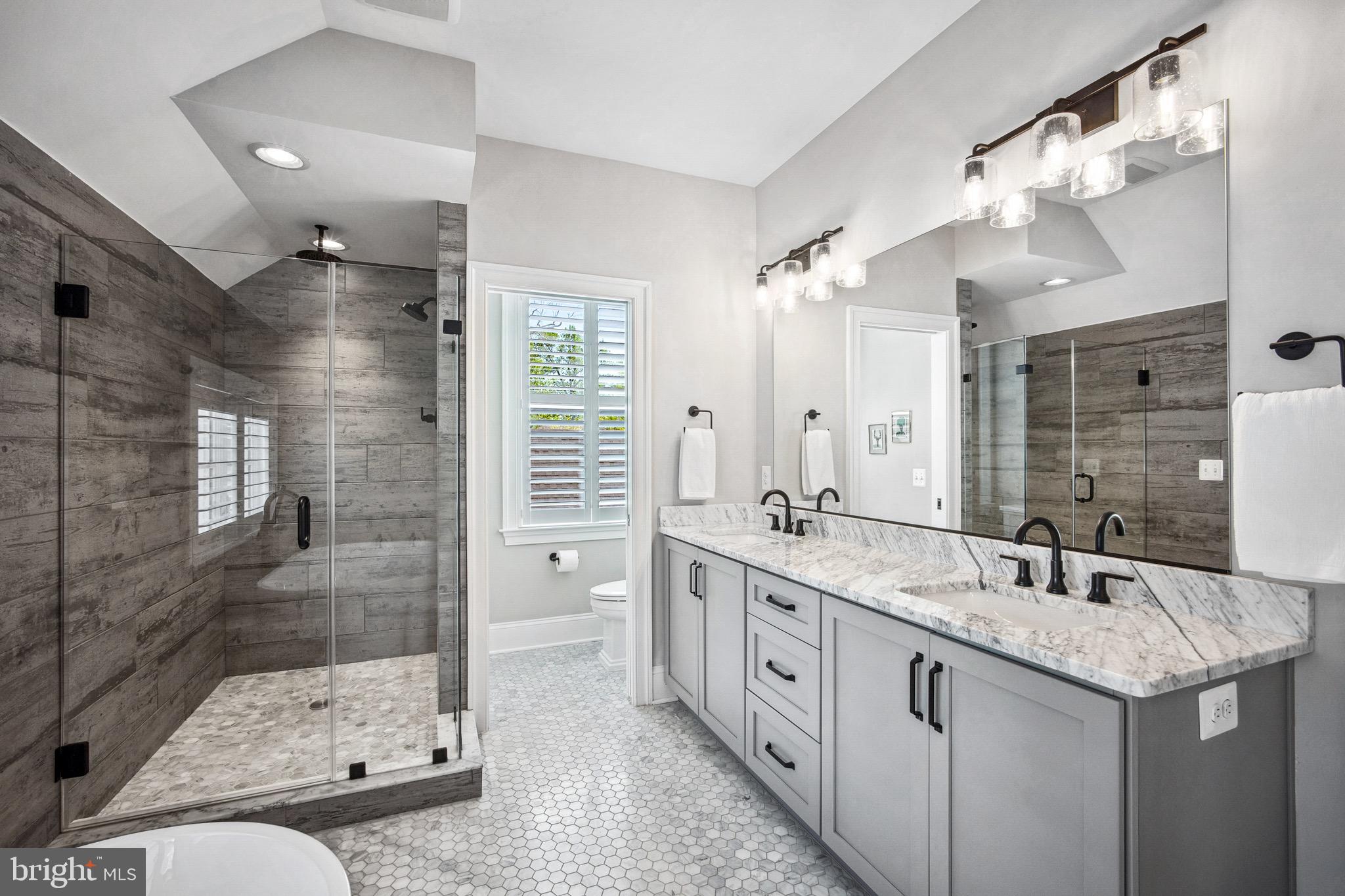 FALLS PARK - Residential