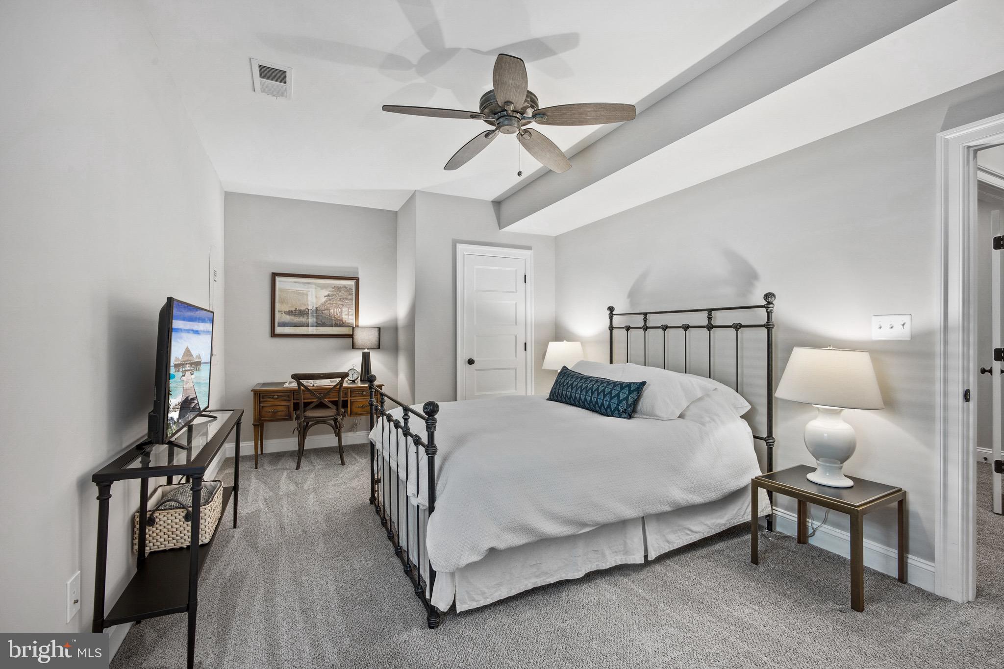 FALLS PARK - Residential