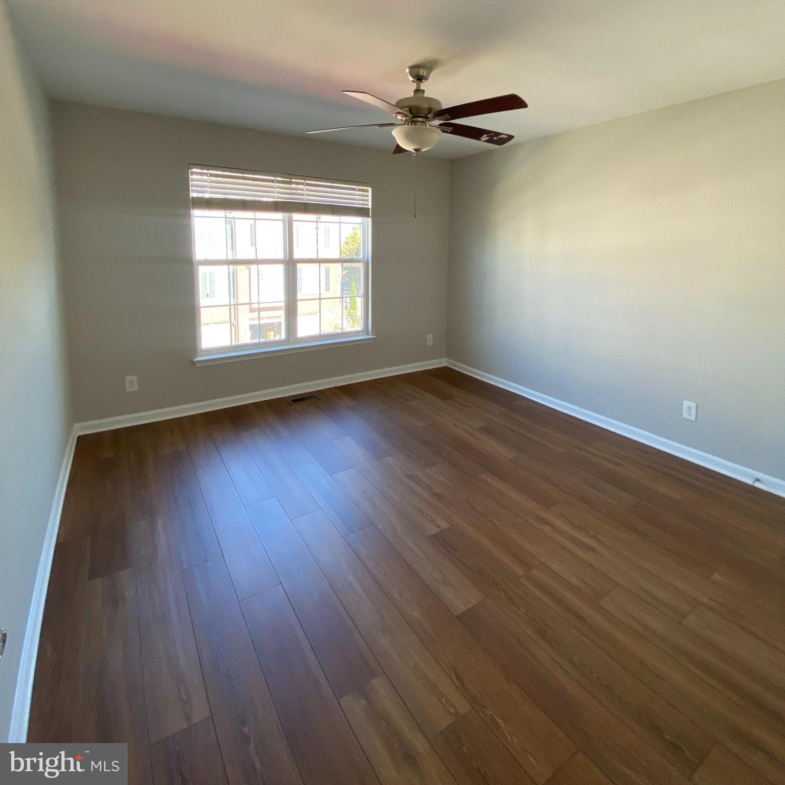 EAST GATE - Residential Lease