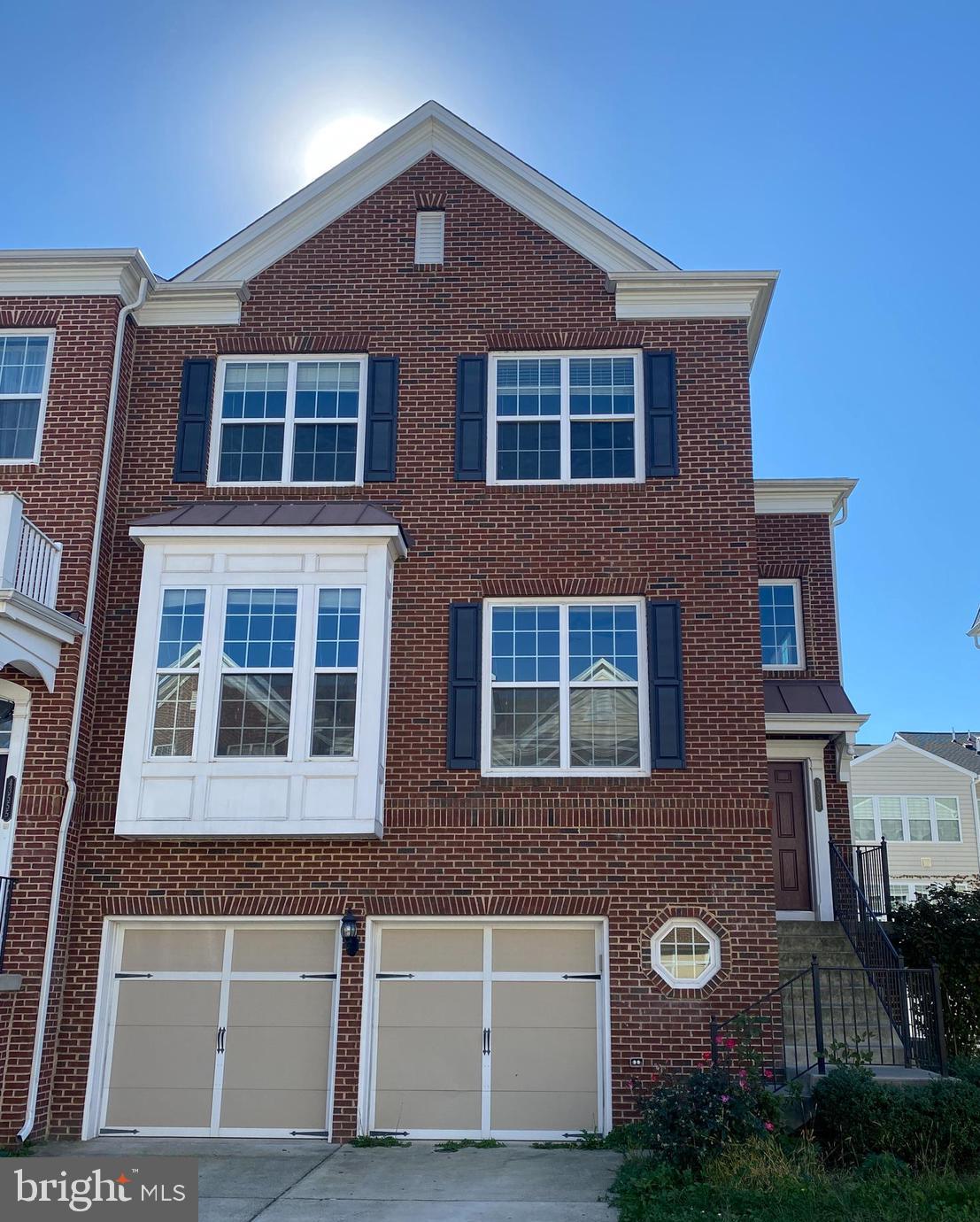 EAST GATE - Residential Lease