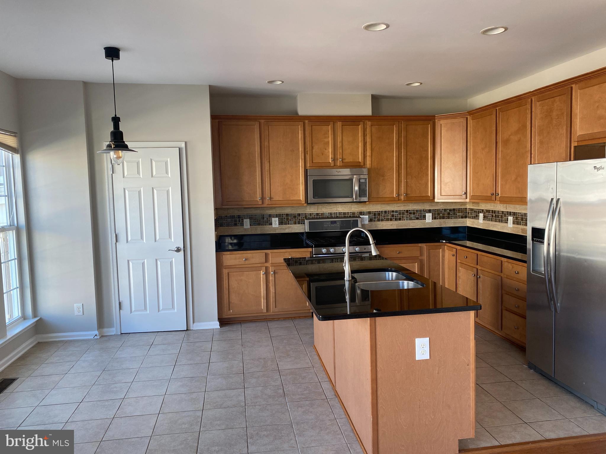 EAST GATE - Residential Lease