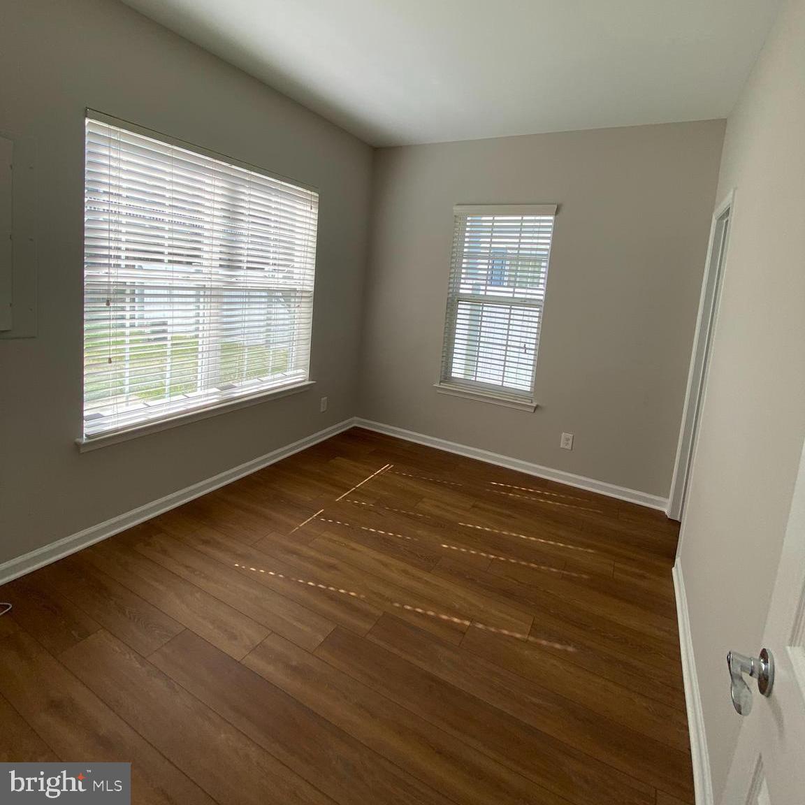 EAST GATE - Residential Lease