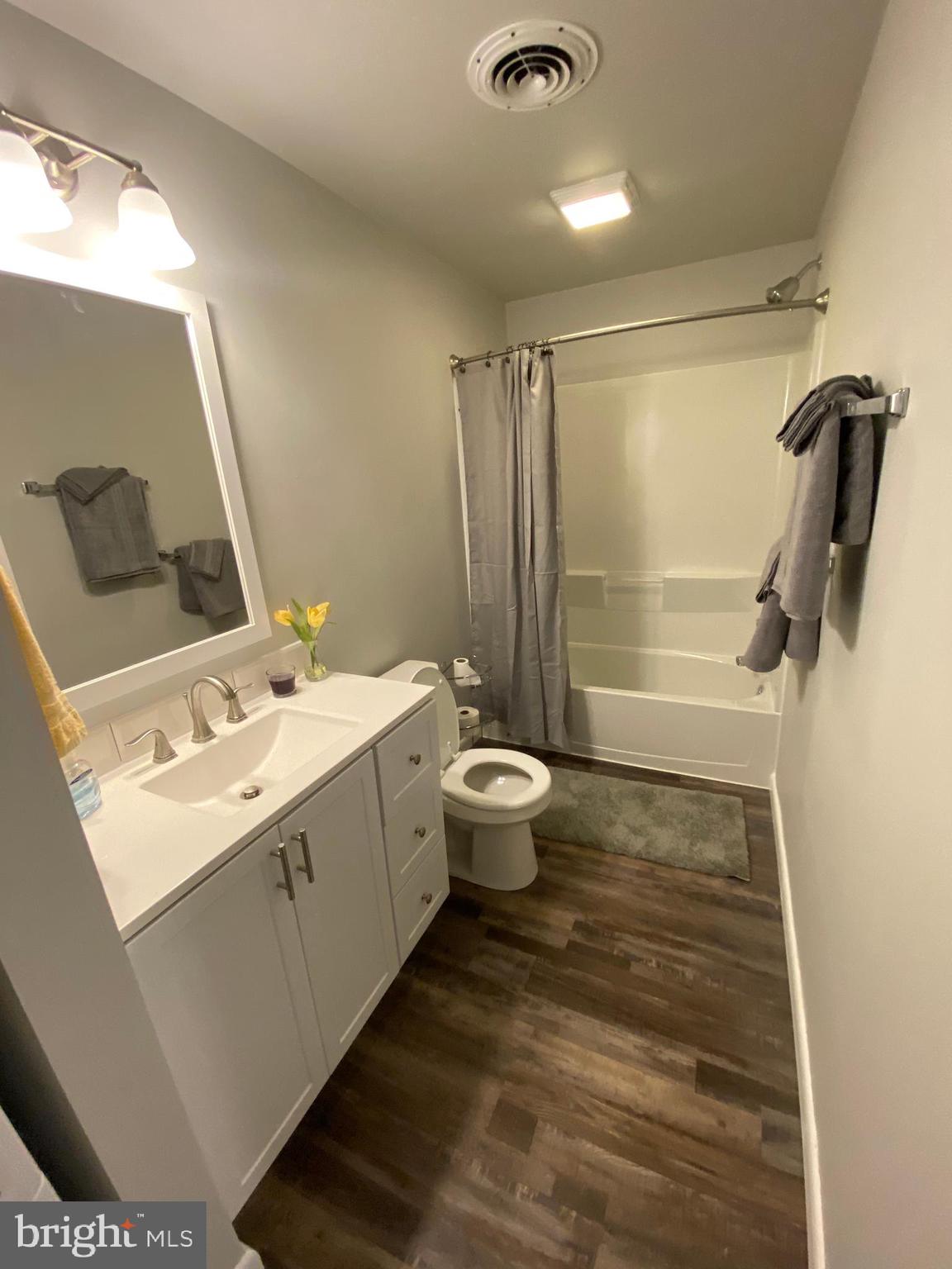 AUTUMNS EDGE - Residential