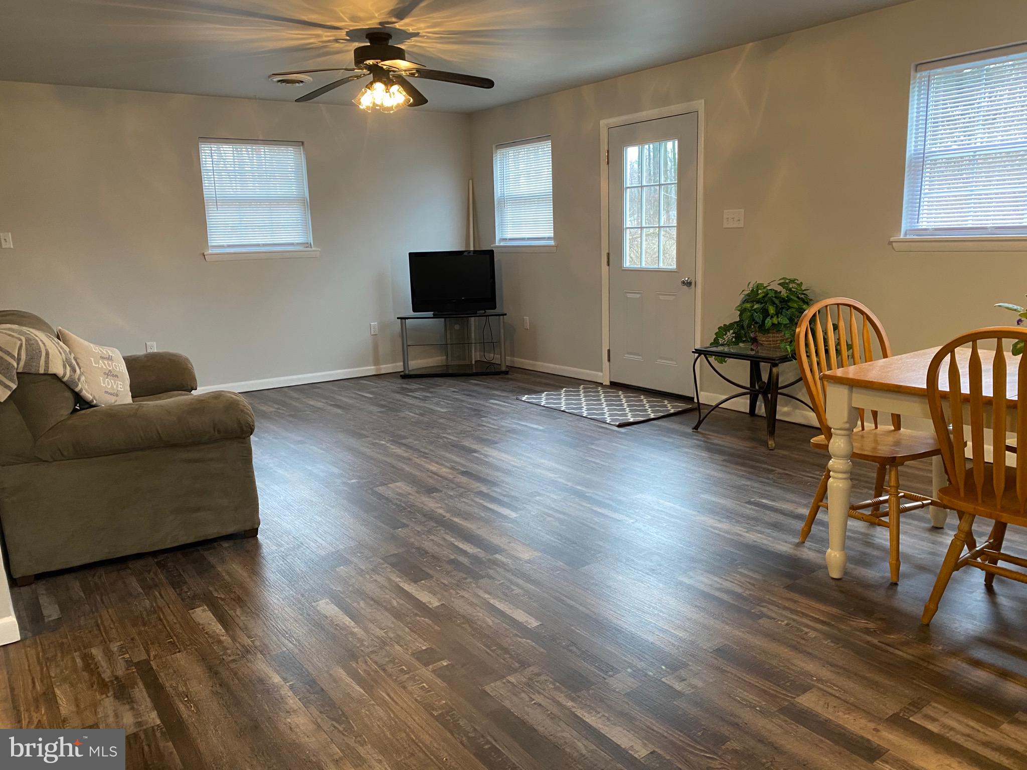 AUTUMNS EDGE - Residential