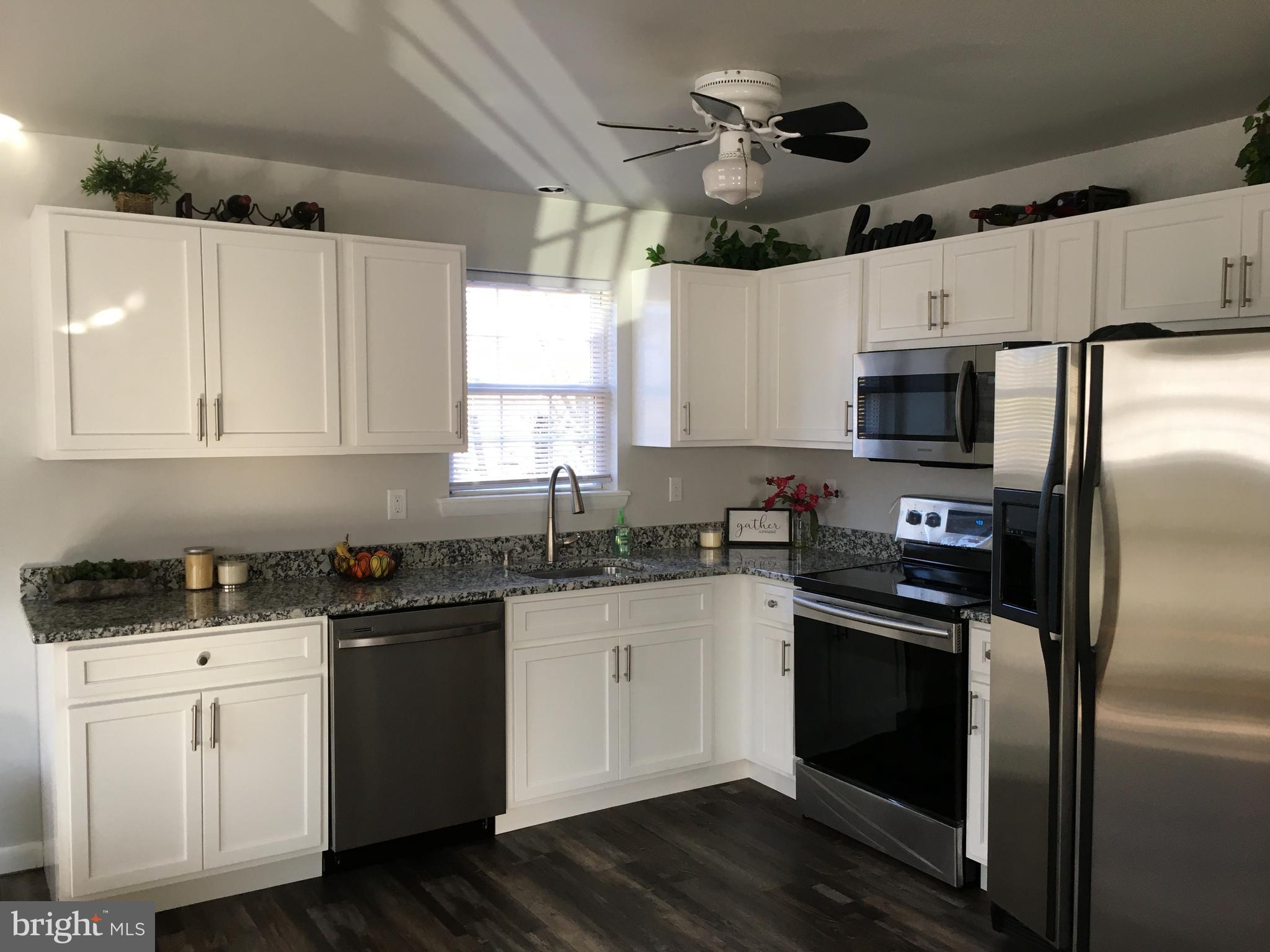 AUTUMNS EDGE - Residential