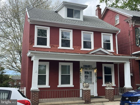 Homes For Sale - 311 W High Street<br/> Berks County, WOMELSDORF, PA 19567