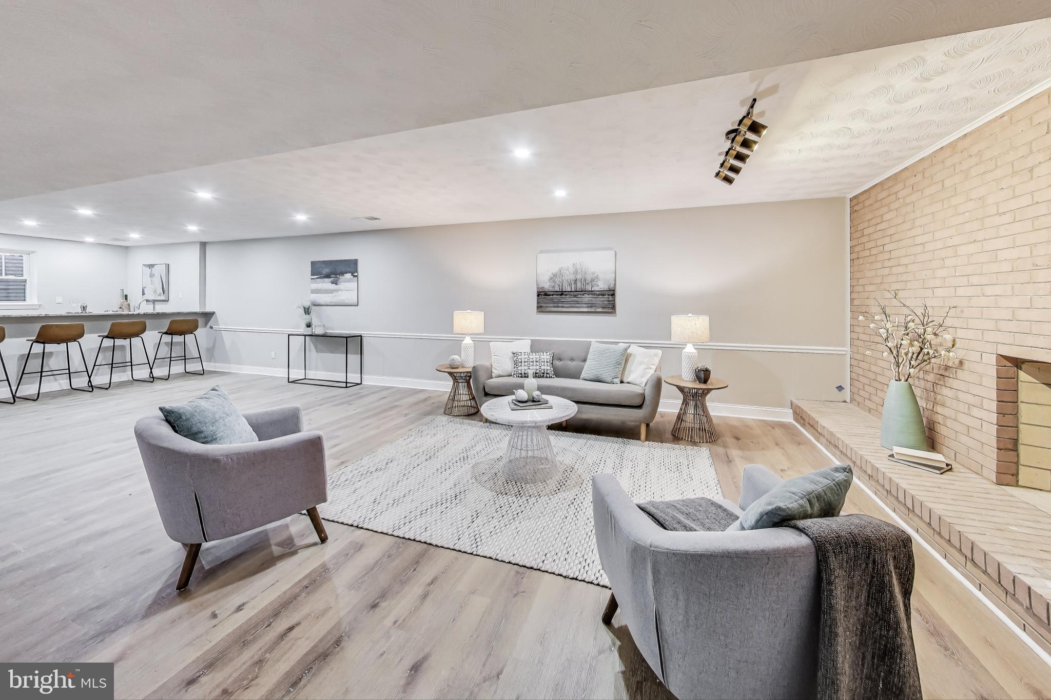 KENWOOD PARK - Residential