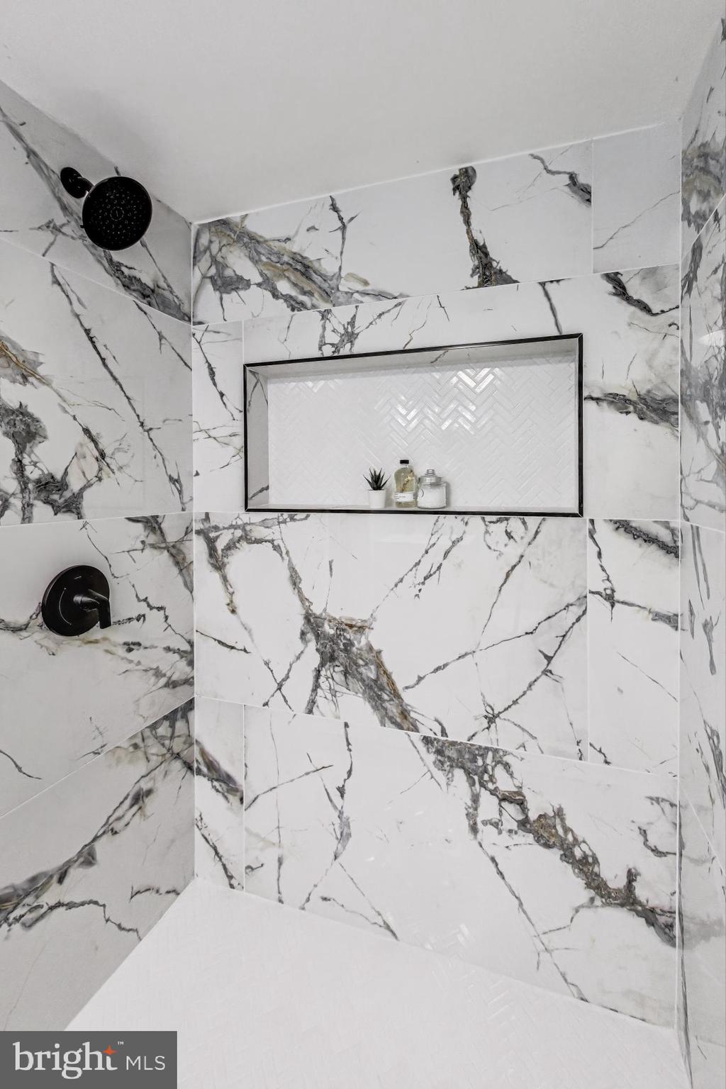 KENWOOD PARK - Residential