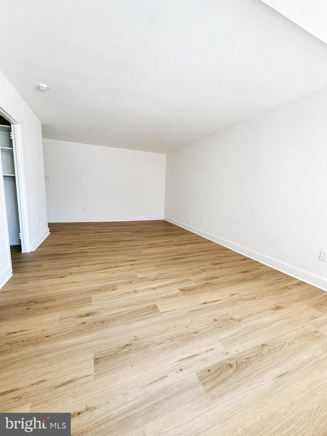 RIVER PLACE NORTH - Residential