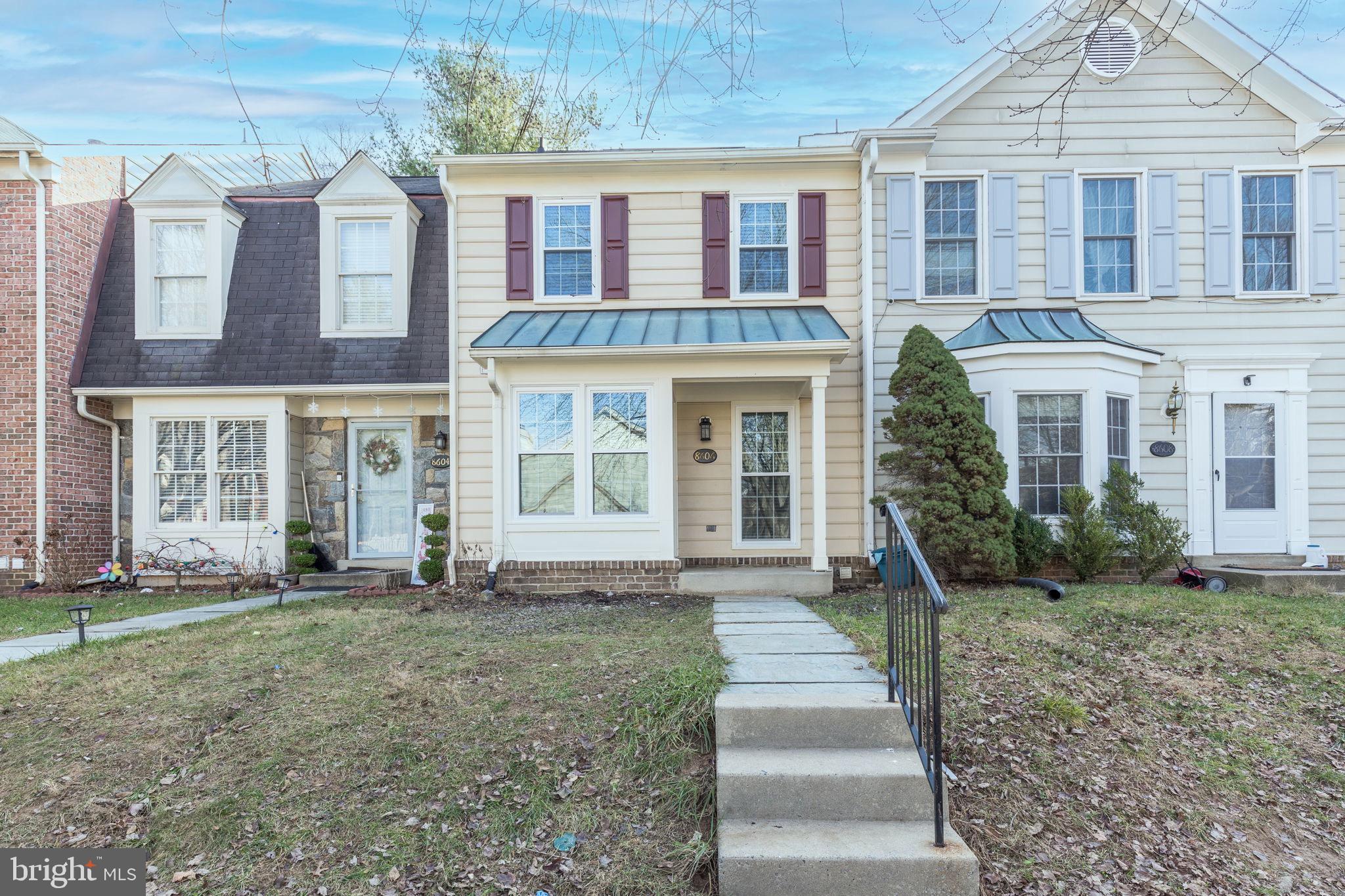 HOLLY POINTE - Residential Lease