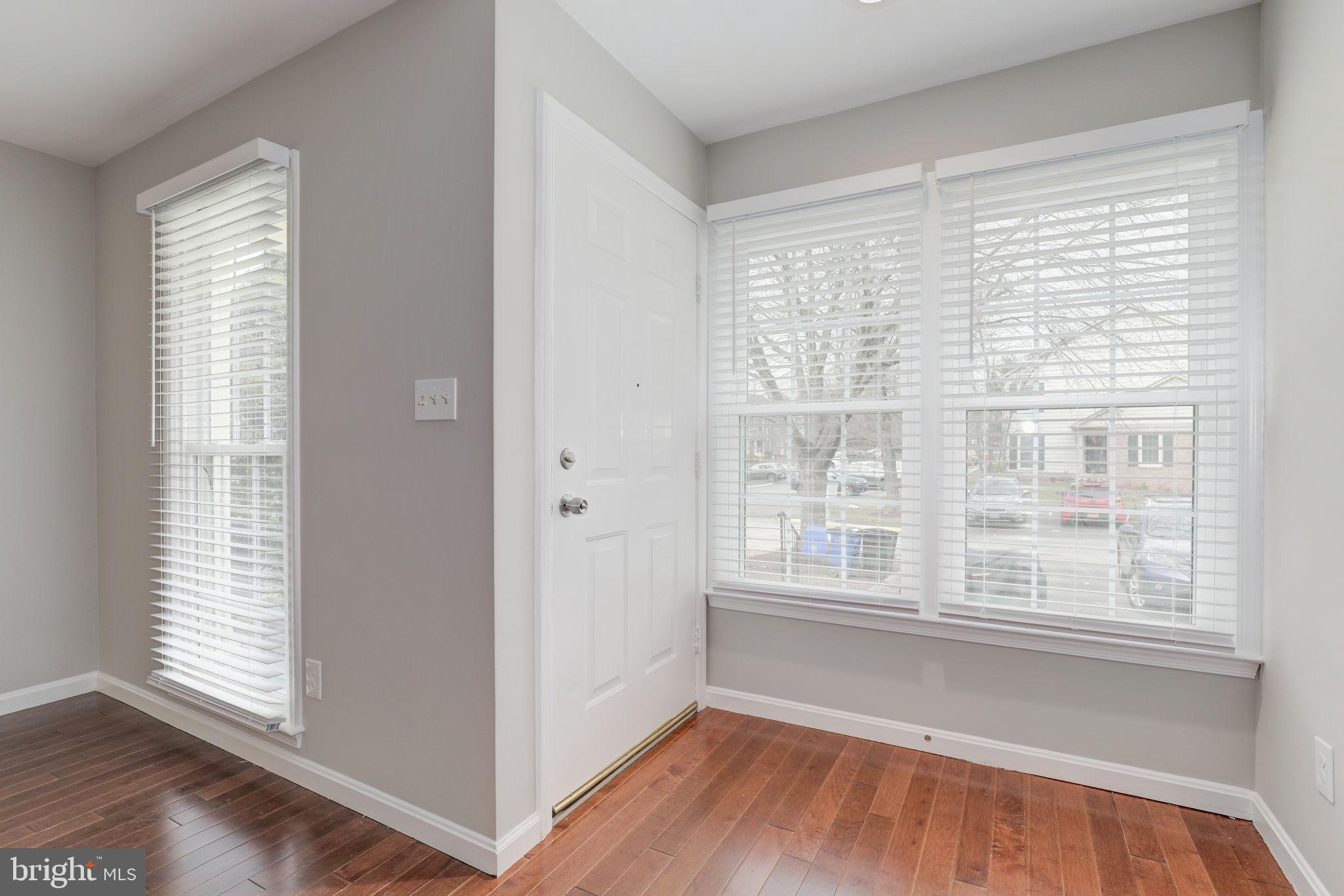 HOLLY POINTE - Residential Lease