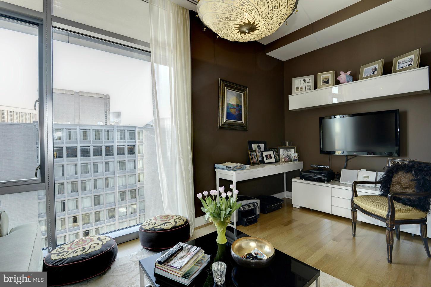 WEST END - Residential