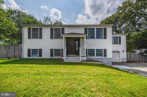 714 HYDE PARK DRIVE GLEN BURNIE MD 21061