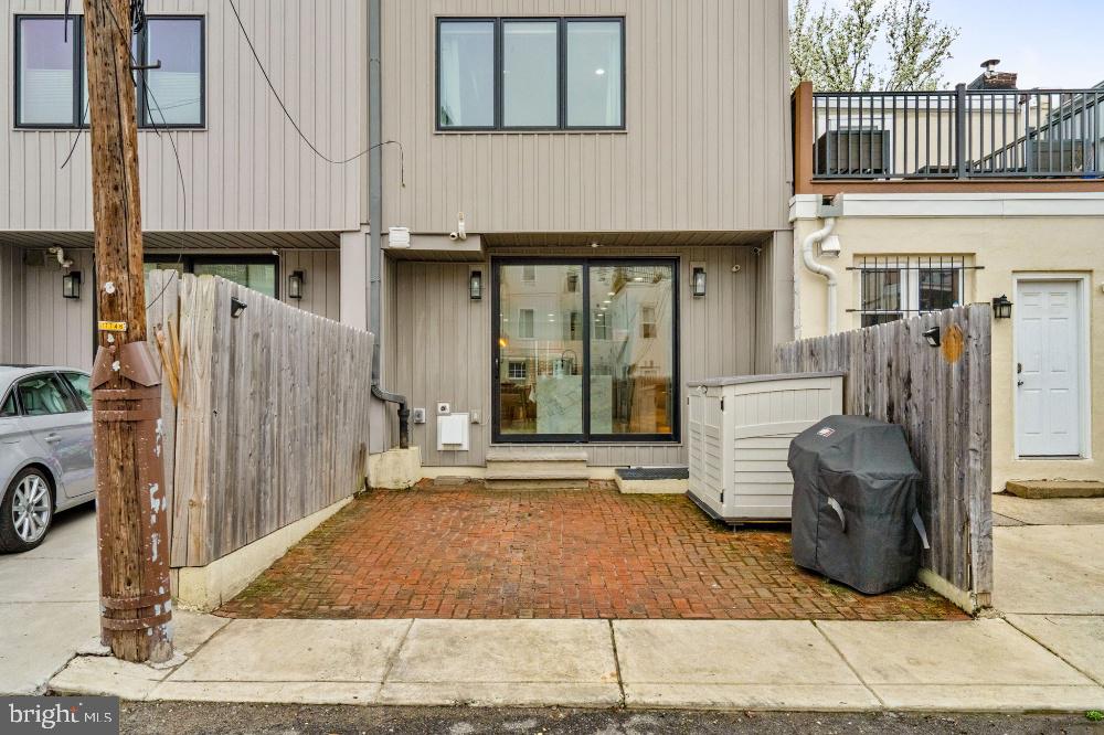 GRADUATE HOSPITAL - Residential