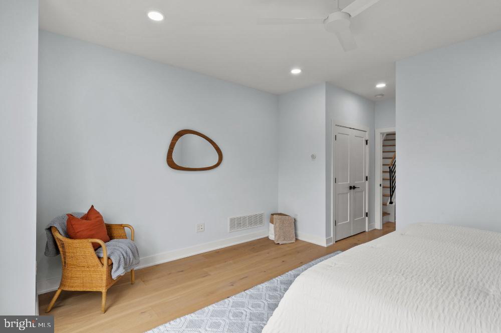 GRADUATE HOSPITAL - Residential