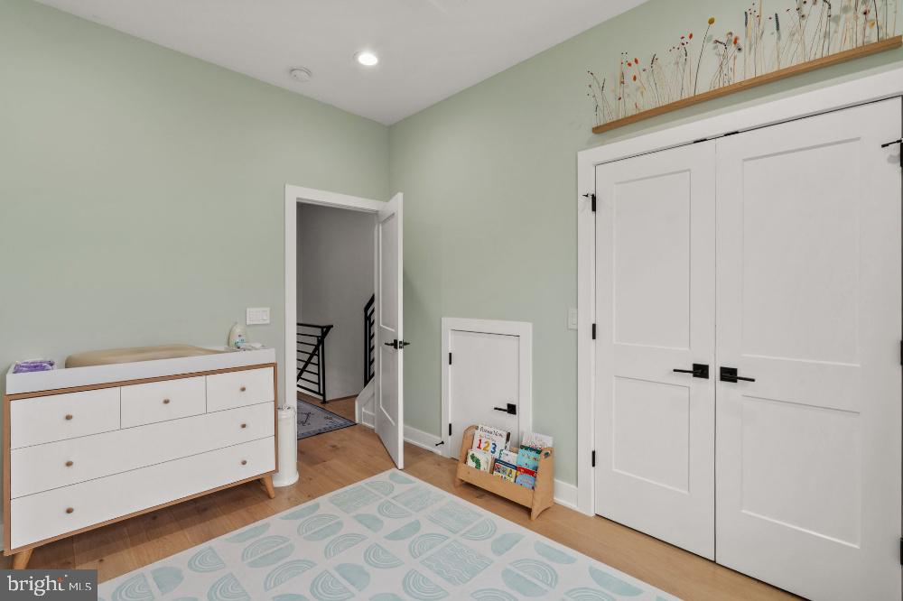 GRADUATE HOSPITAL - Residential