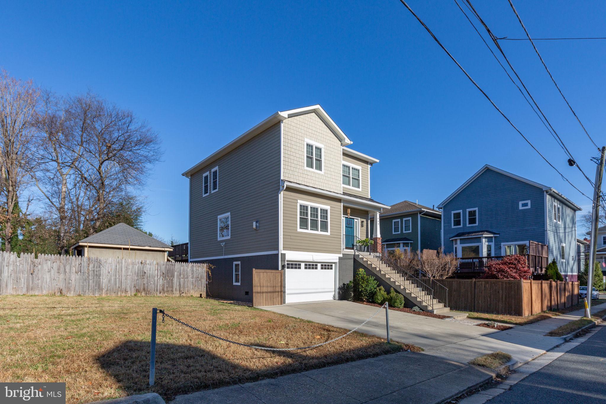 DOWNTOWN FREDERICKSBURG - Residential