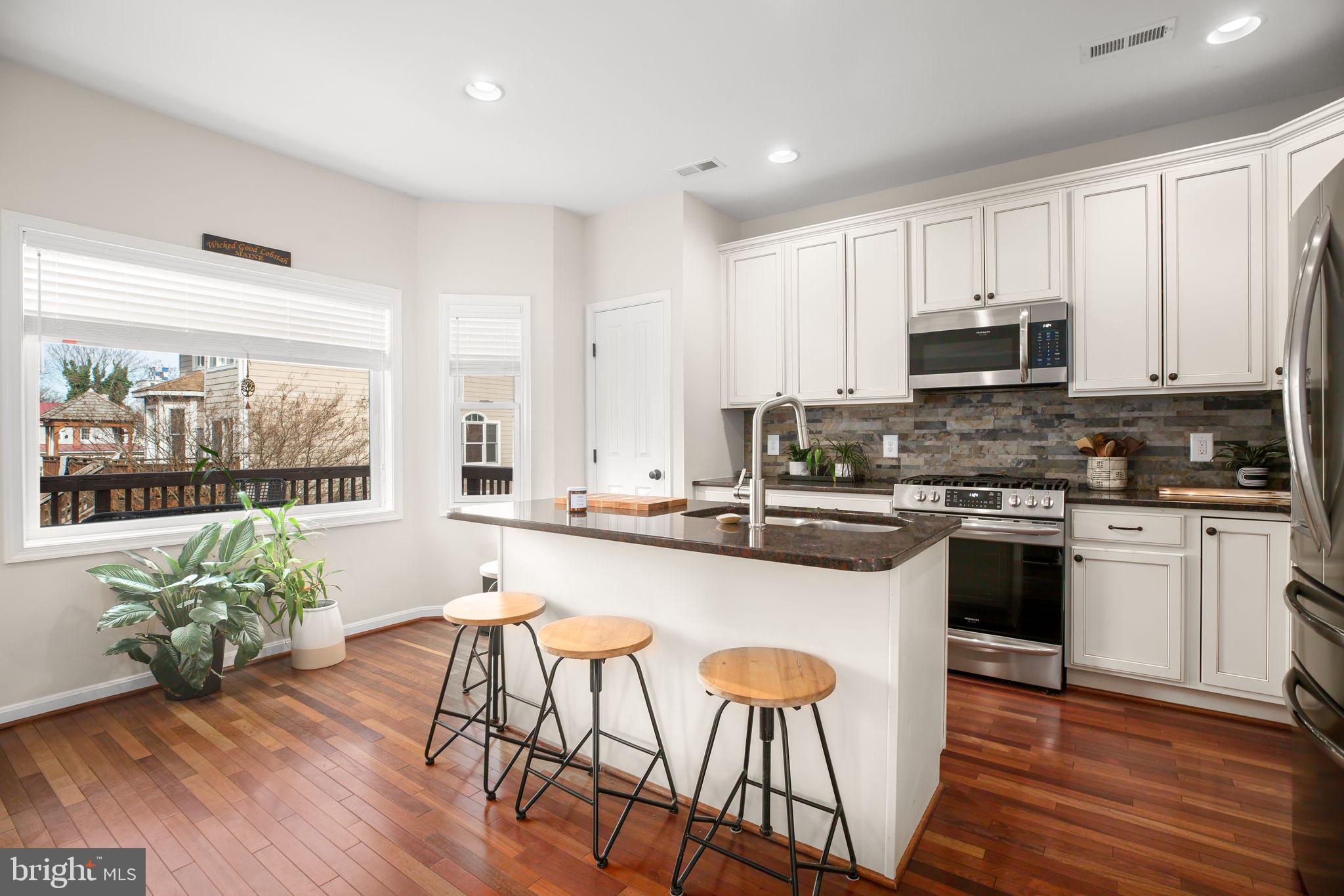 DOWNTOWN FREDERICKSBURG - Residential