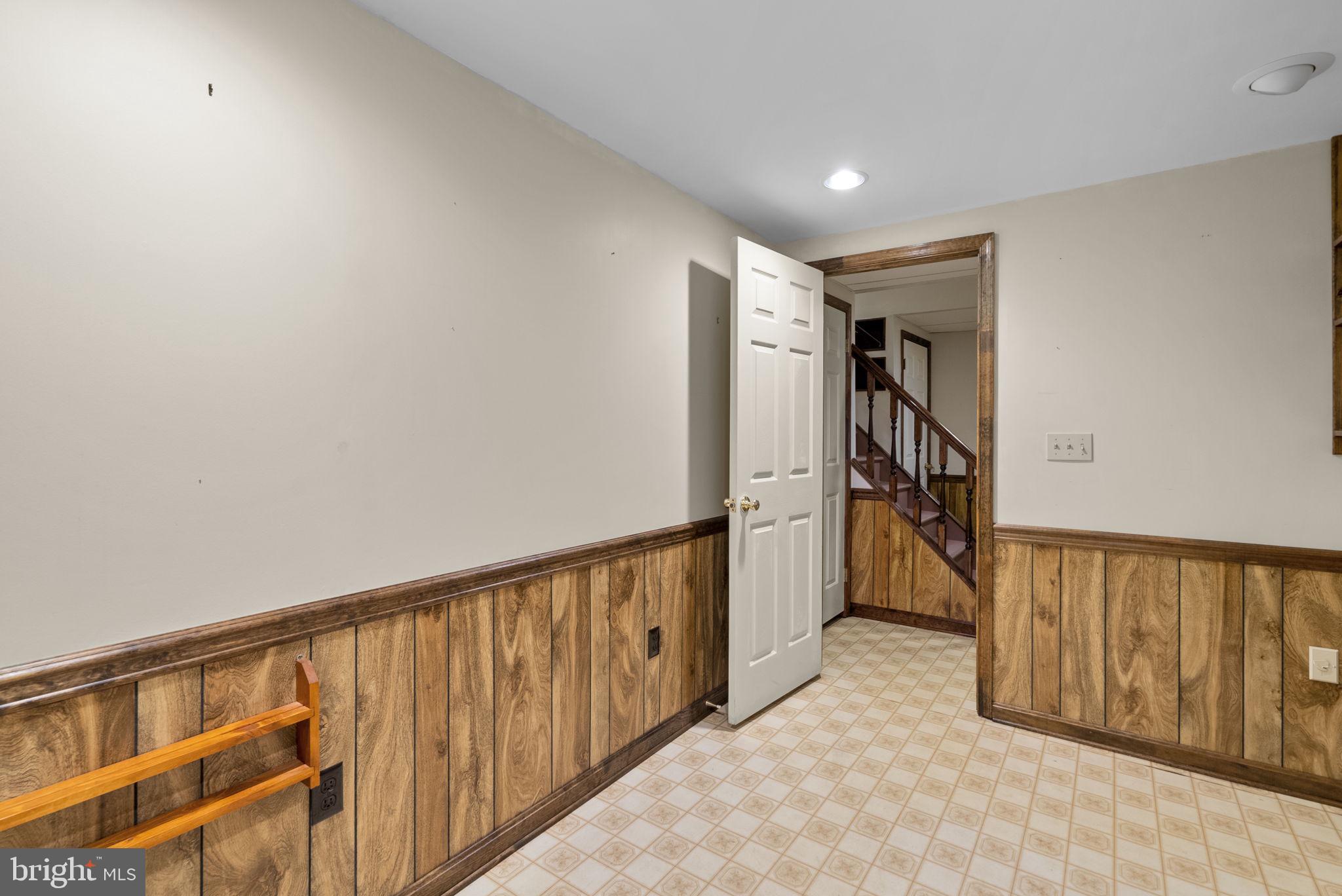 CAPE MCKINSEY - Residential