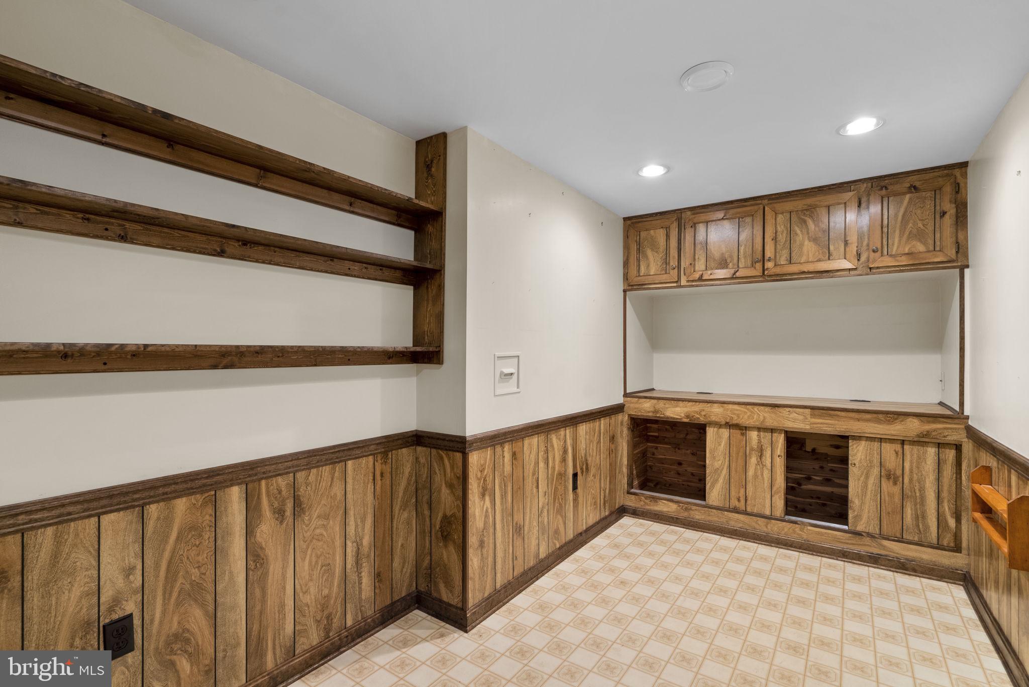 CAPE MCKINSEY - Residential