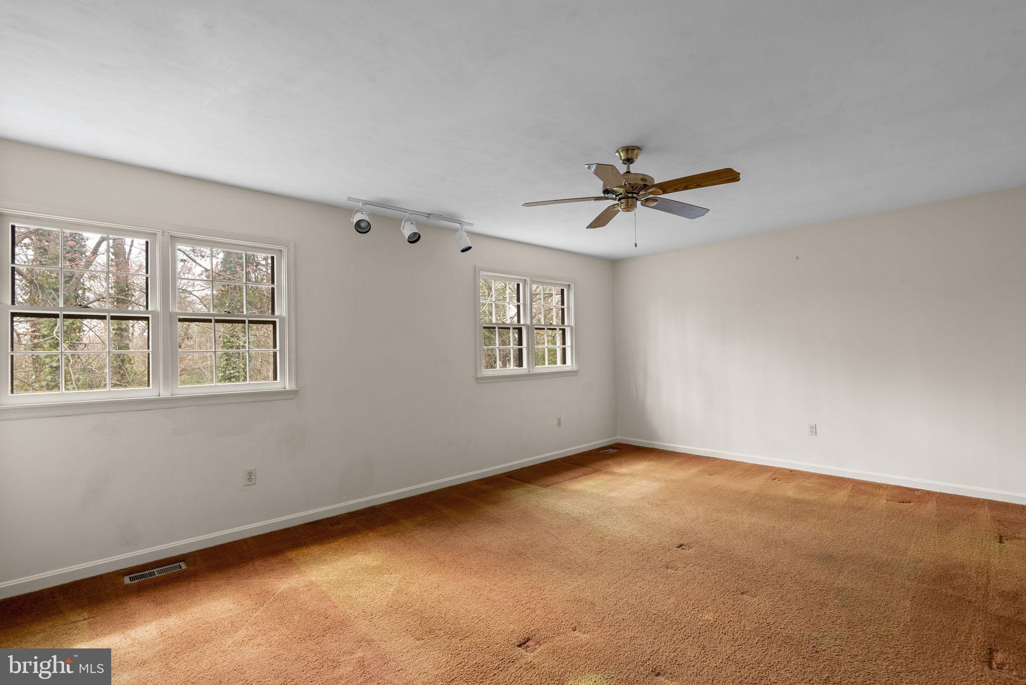 CAPE MCKINSEY - Residential