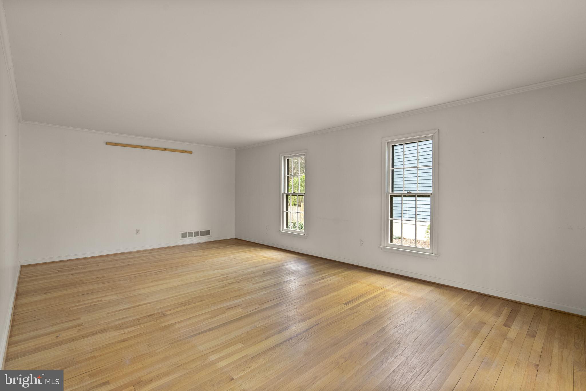 CAPE MCKINSEY - Residential