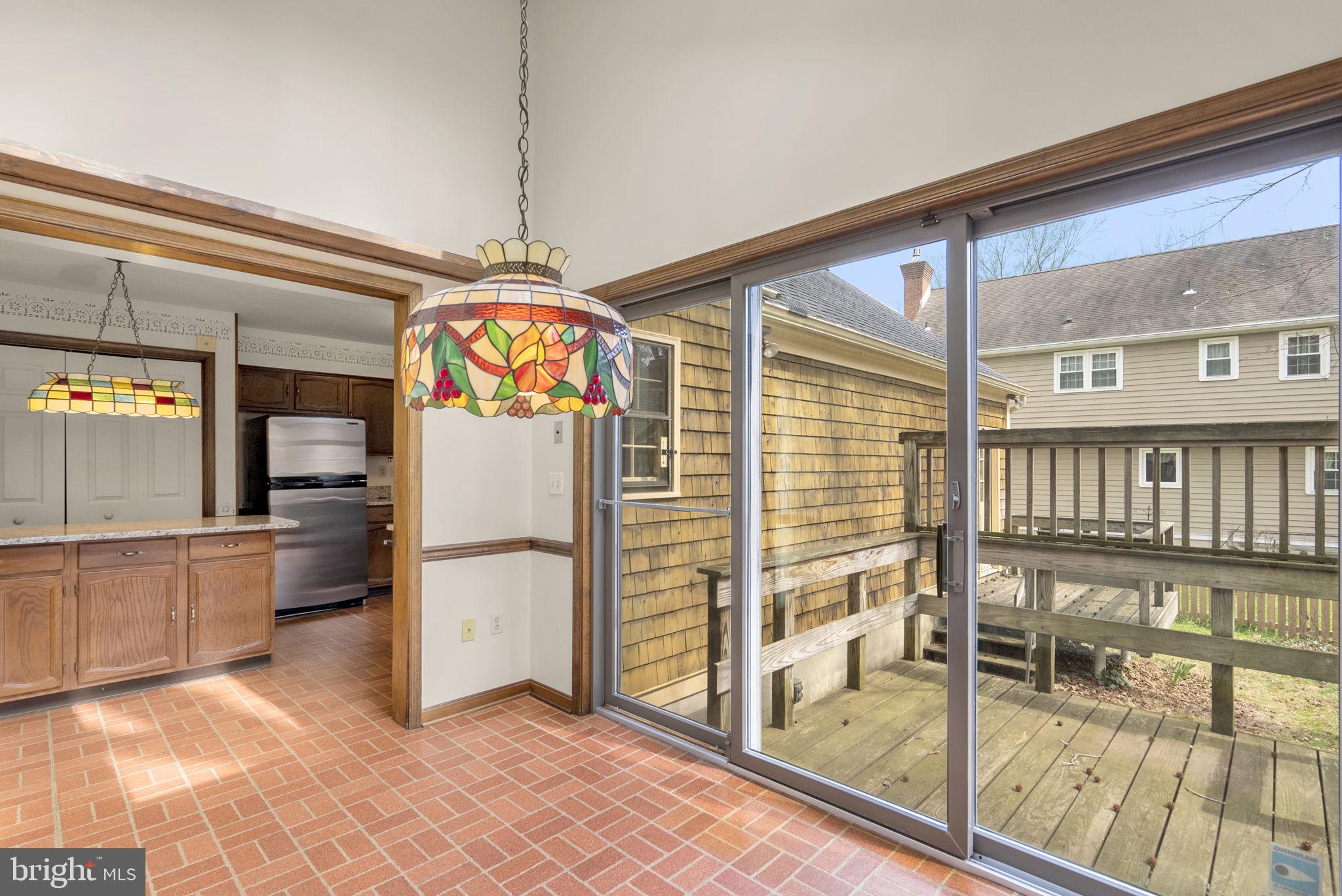 CAPE MCKINSEY - Residential