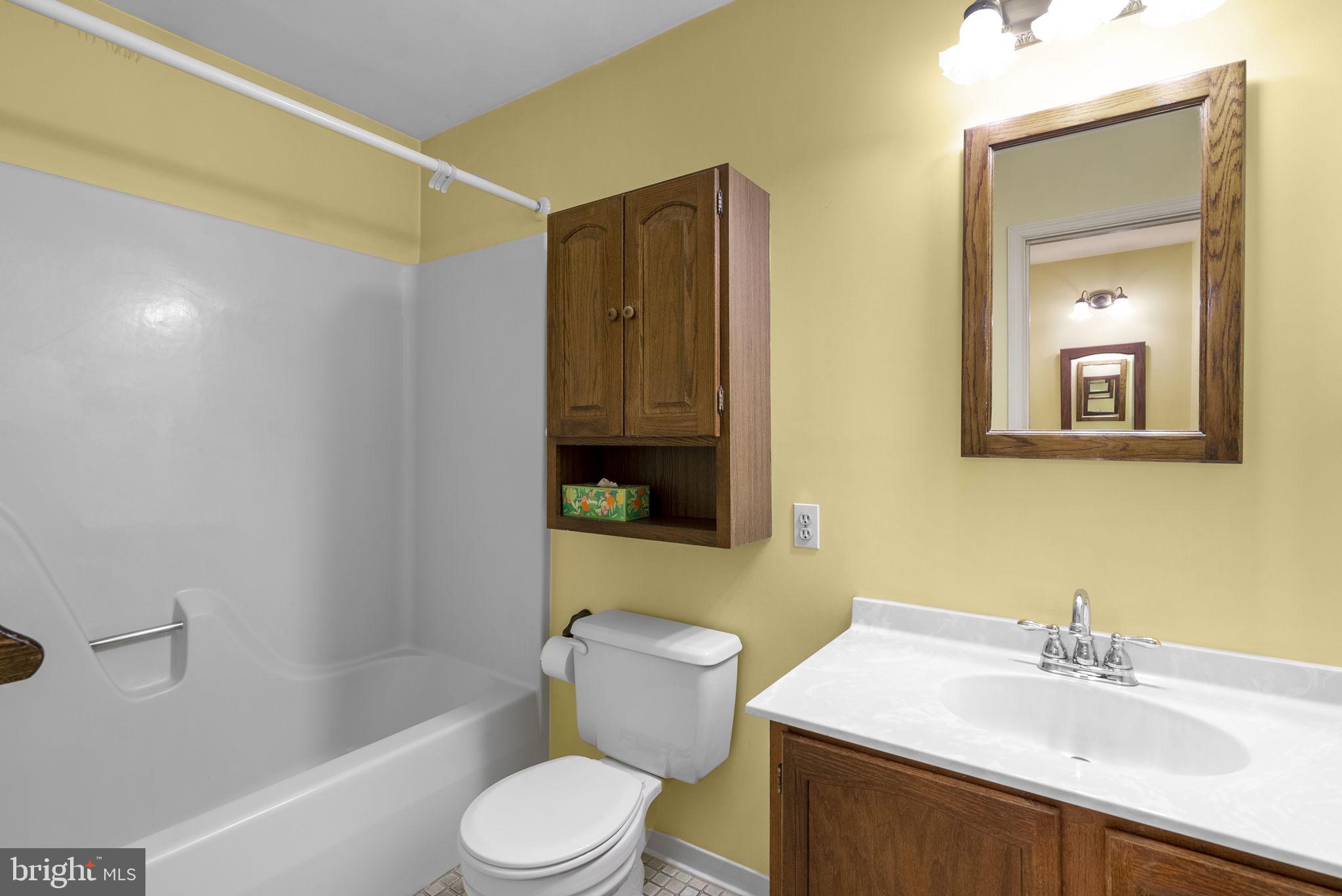 CAPE MCKINSEY - Residential