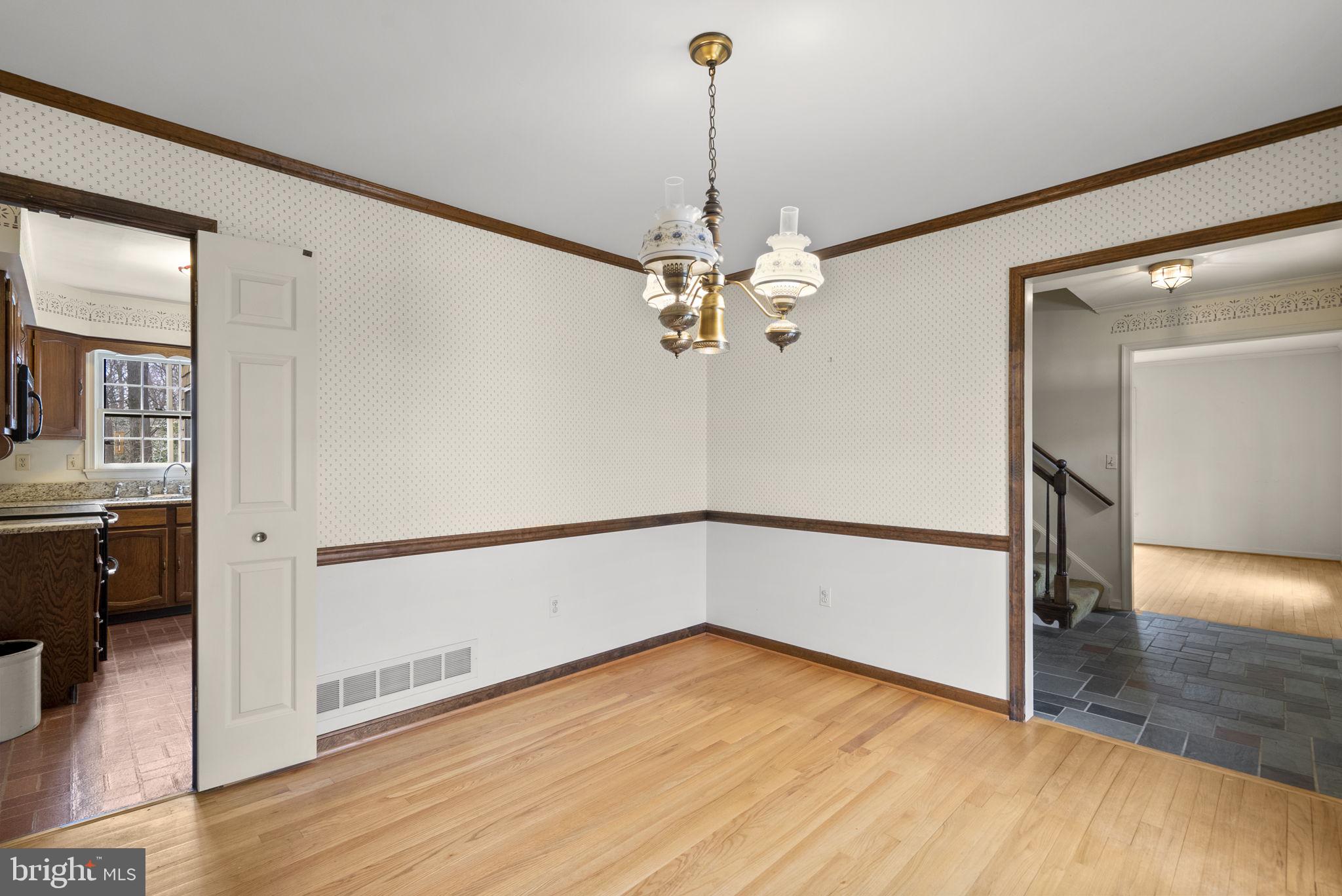 CAPE MCKINSEY - Residential