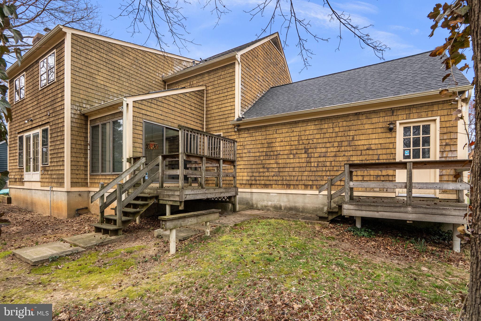 CAPE MCKINSEY - Residential