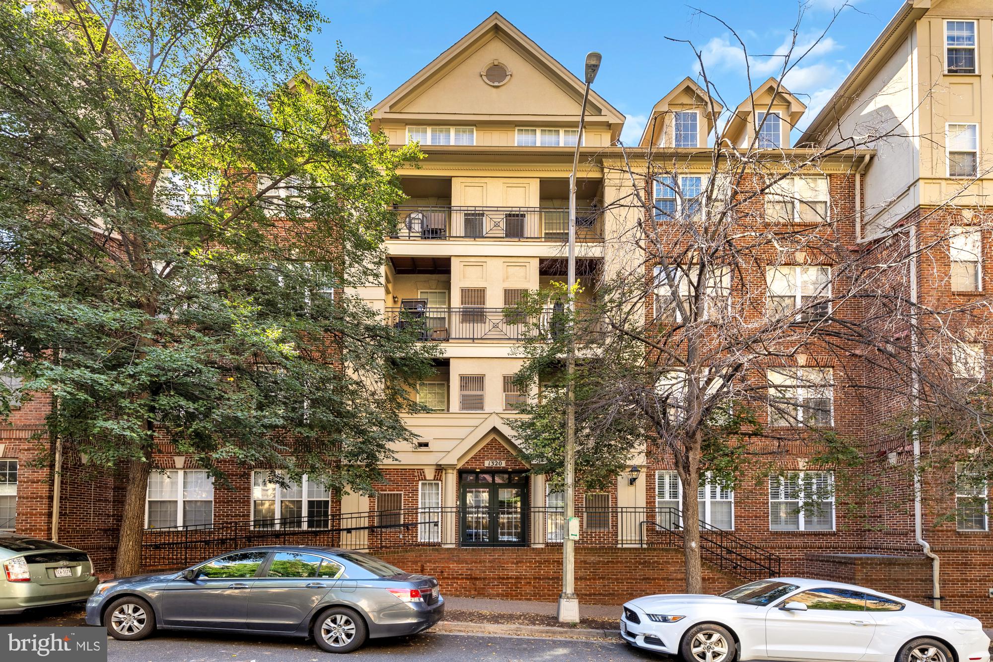 1320 N WAYNE STREET 101