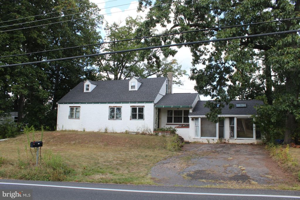 Photo of 119 N Limerick Road, ROYERSFORD, PA 19468 (MLS # PAMC2156724)