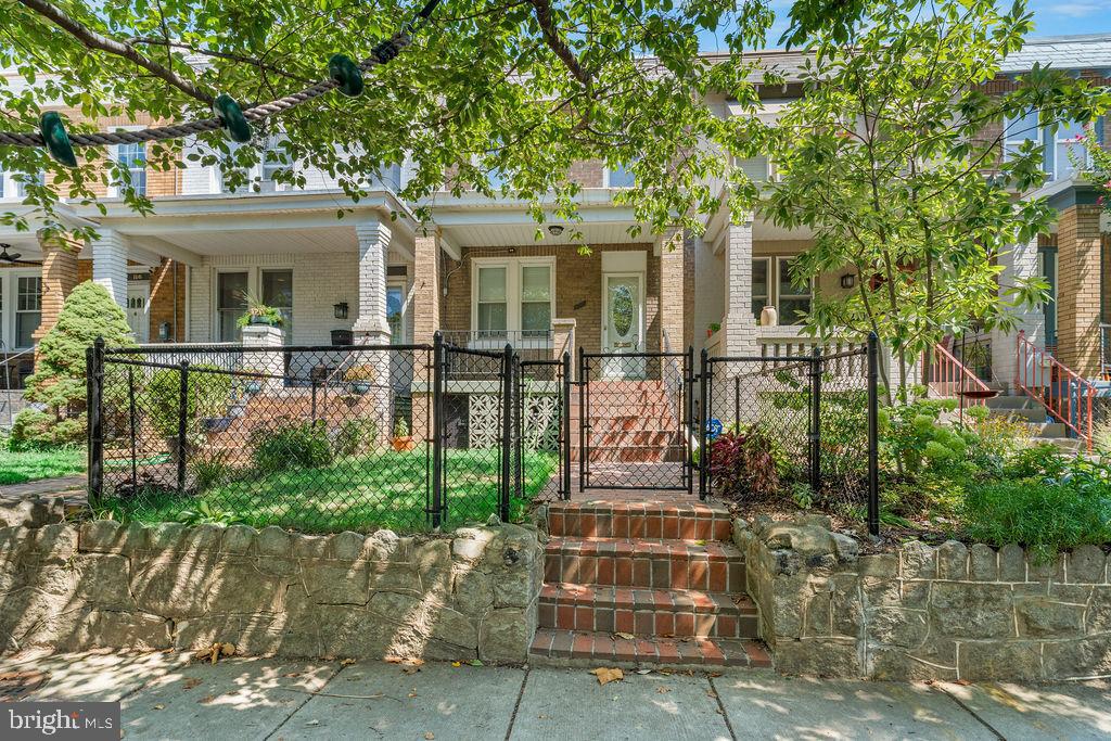 120 18TH STREET SE