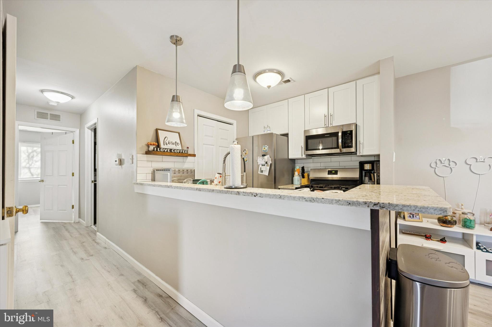 1514 WOODHOLLOW DRIVE