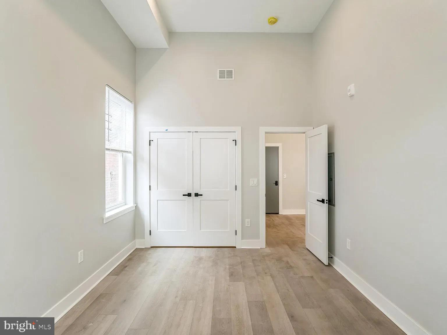 FAIRMOUNT - Residential Lease