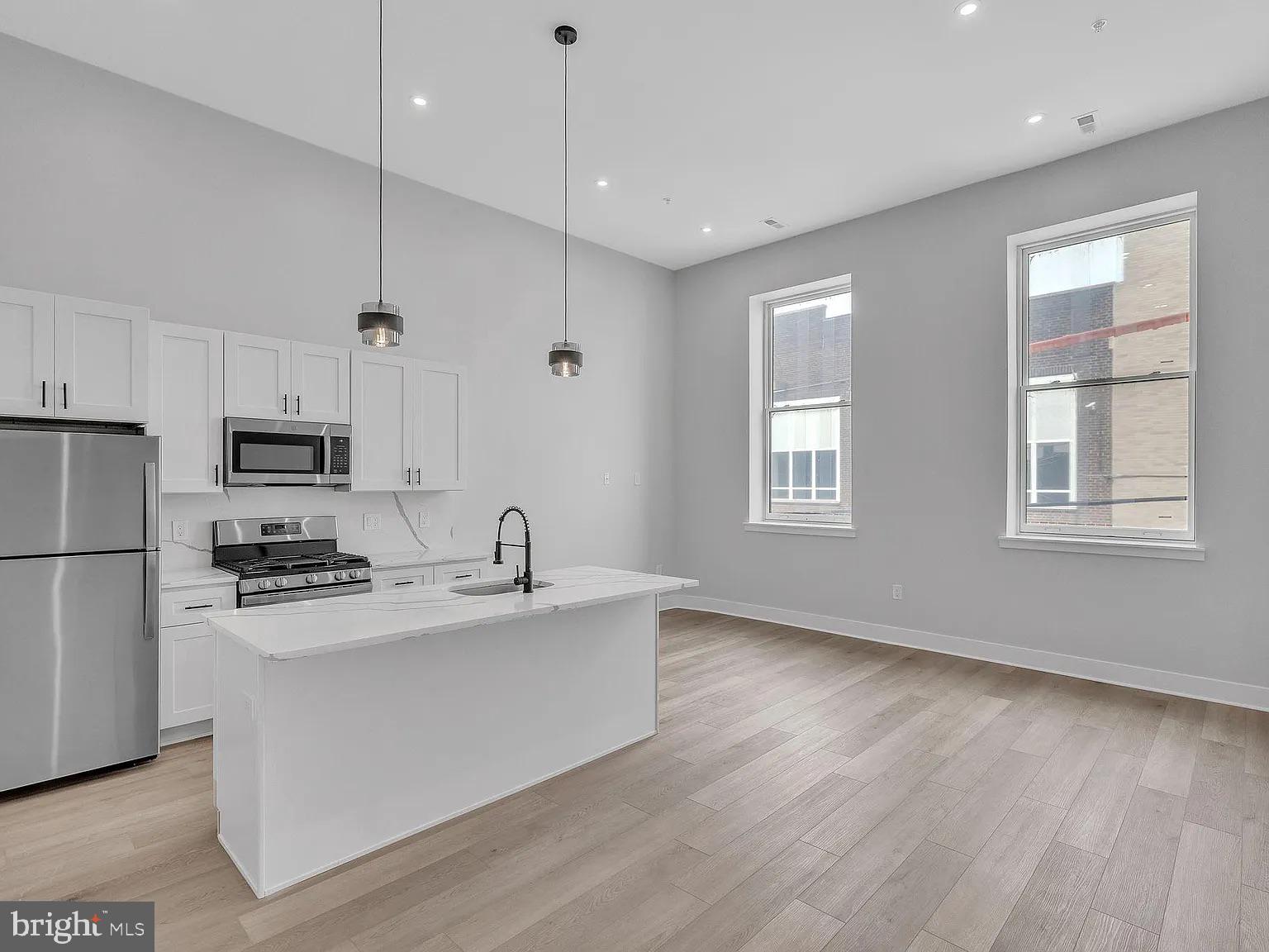 FAIRMOUNT - Residential Lease