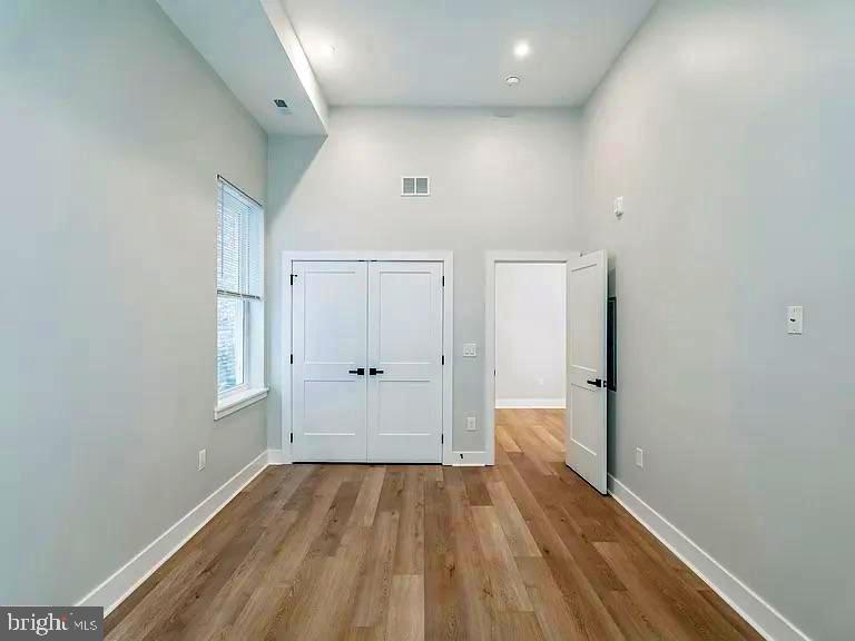 FAIRMOUNT - Residential Lease