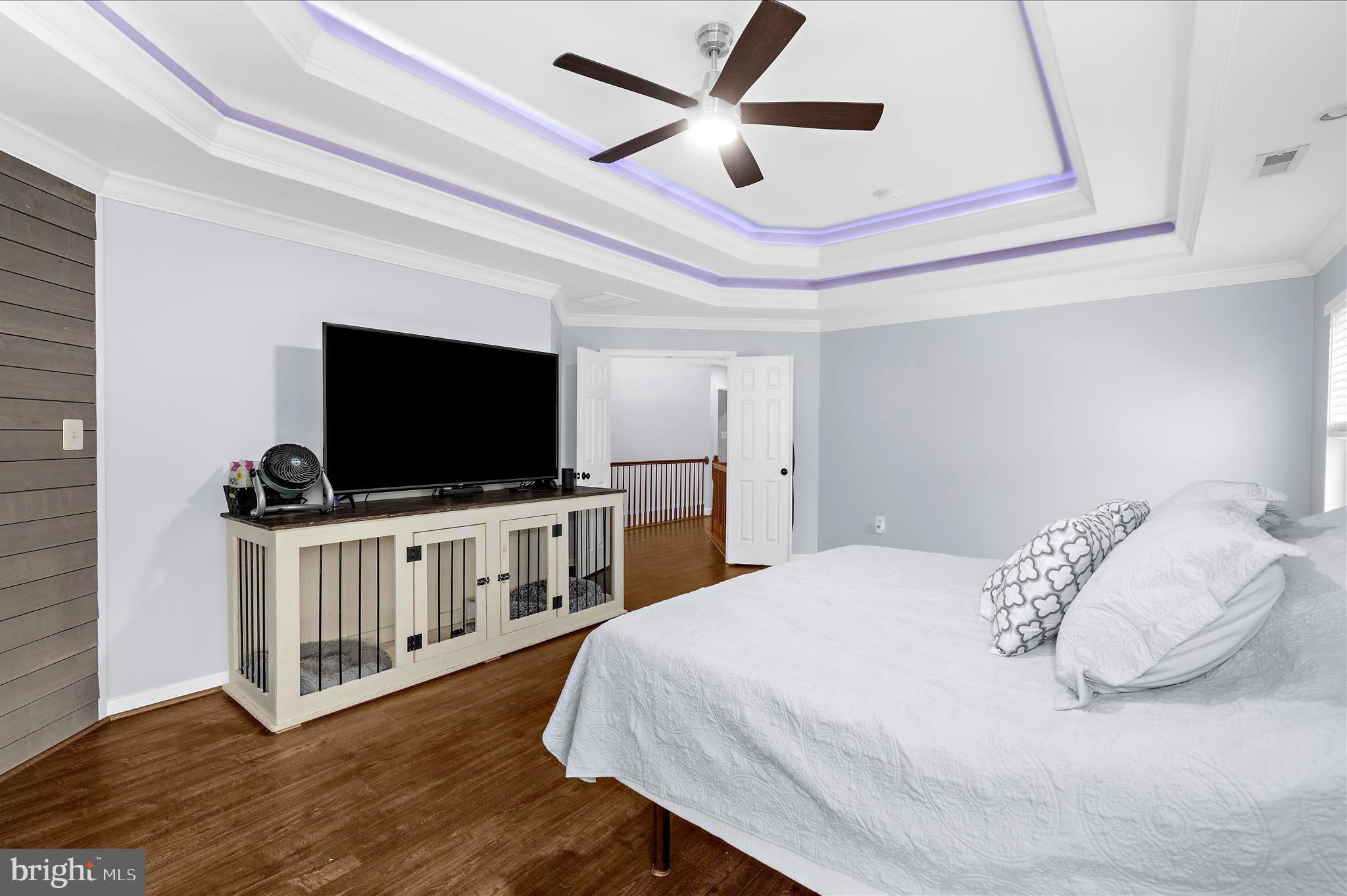 OAKWOOD MANOR - Residential