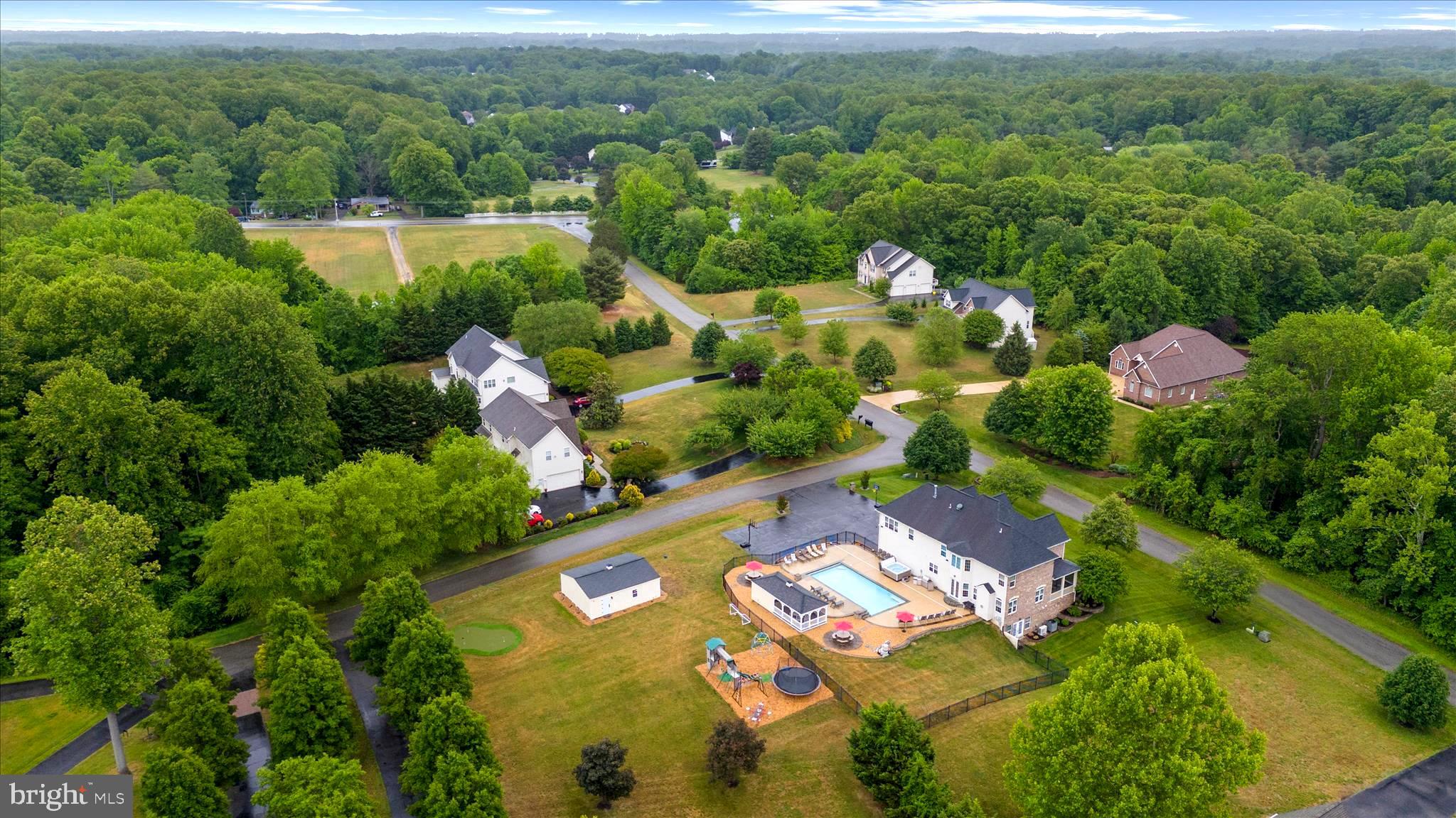 OAKWOOD MANOR - Residential