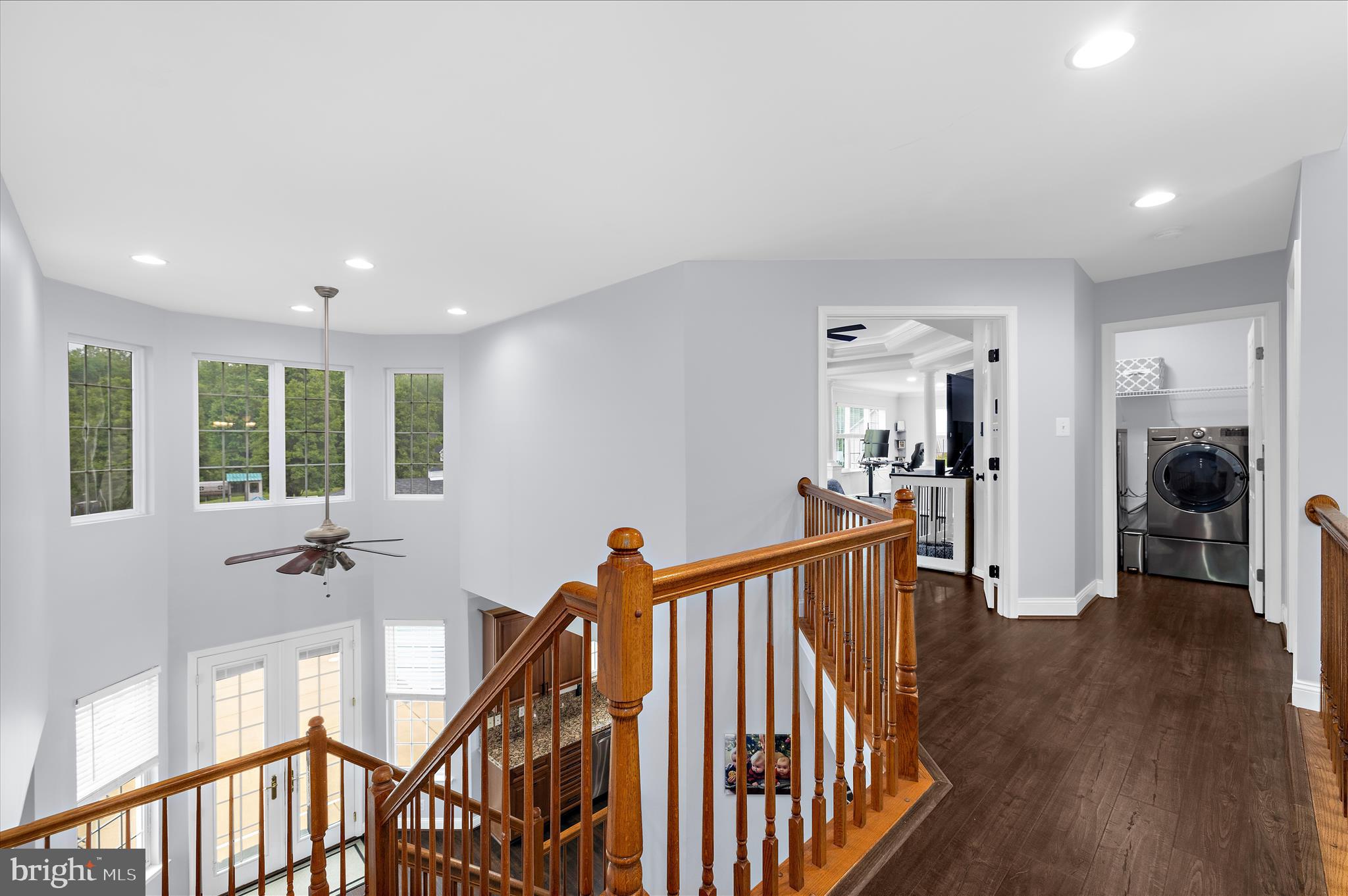 OAKWOOD MANOR - Residential