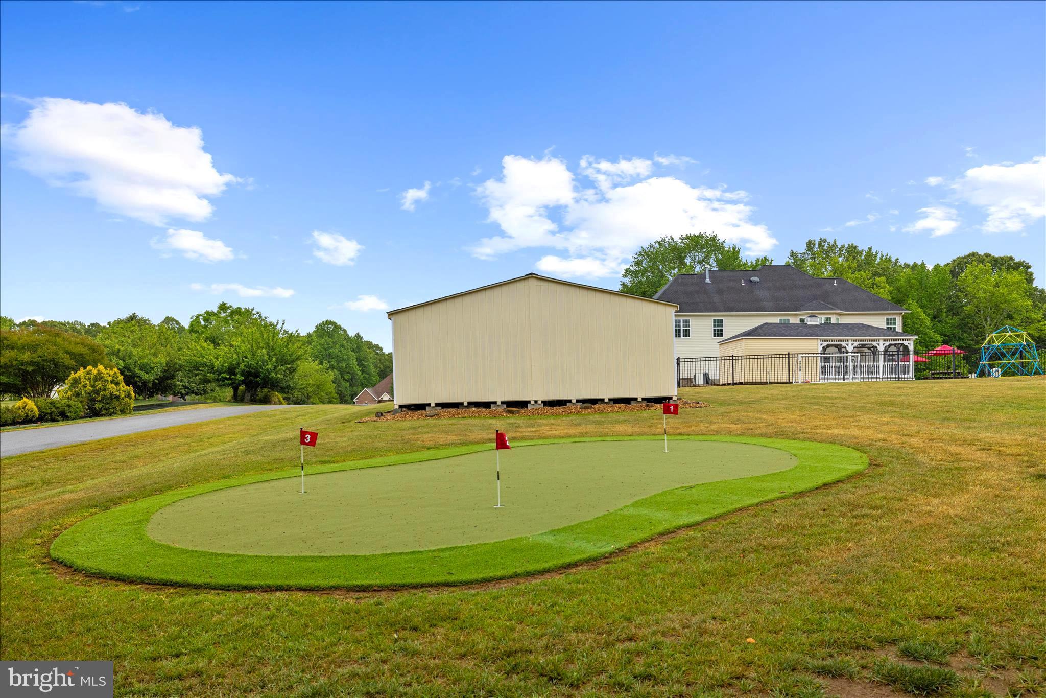 OAKWOOD MANOR - Residential