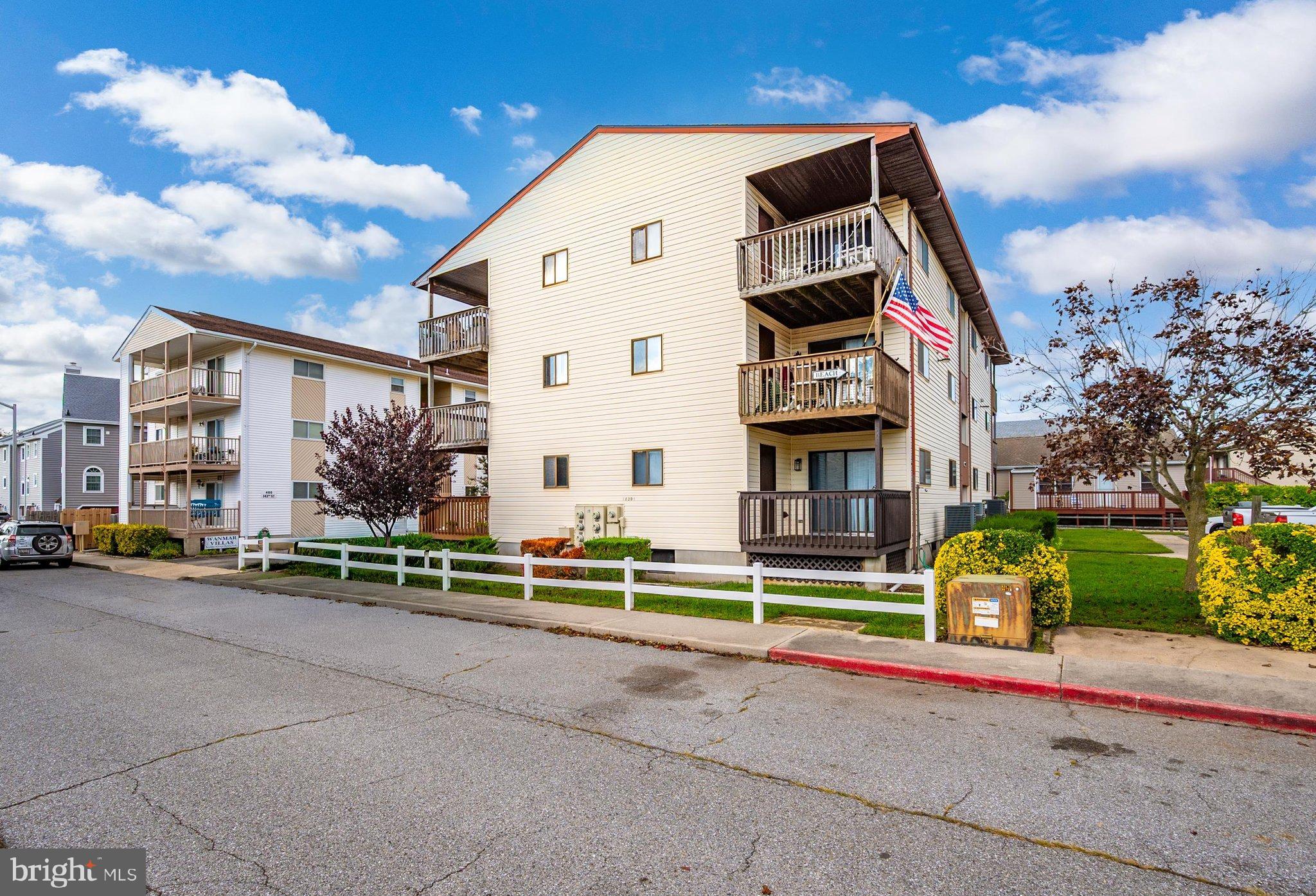 14301 LIGHTHOUSE AVENUE 302