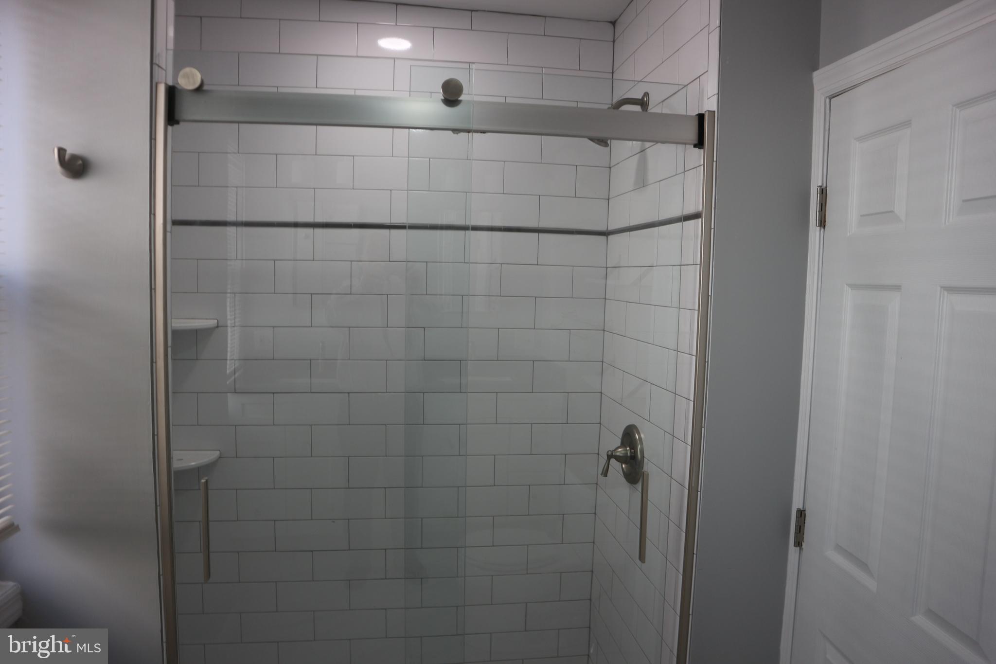 ROXBOROUGH - Residential Lease