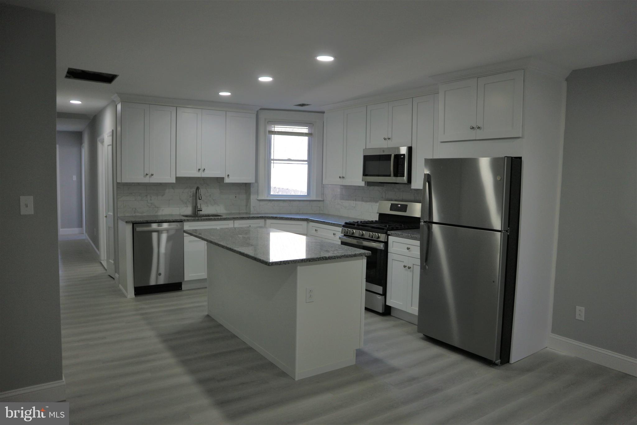 ROXBOROUGH - Residential Lease