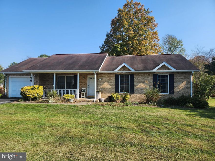 Great affordable find in the Spring Mills subdivision.  Home features 3 BR 2 bath, eat in kitchen, garage has been converted to a family room, could be converted back.  Covered back deck, fenced rear yard, covered front porch.
This home is being sold "AS IS", will not go any type of secondary market financing.